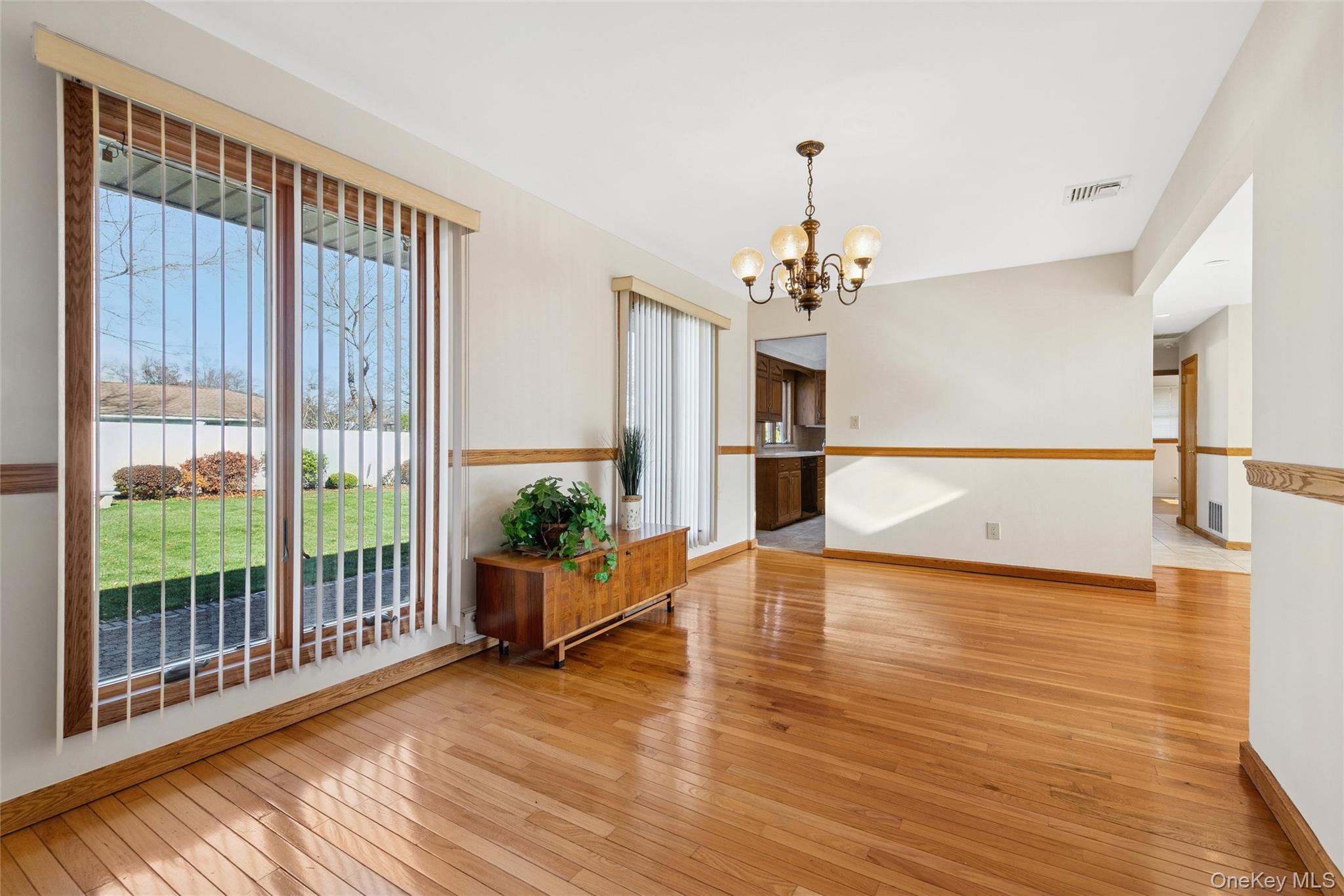 7 Joyce Lane, Commack, NY 11725