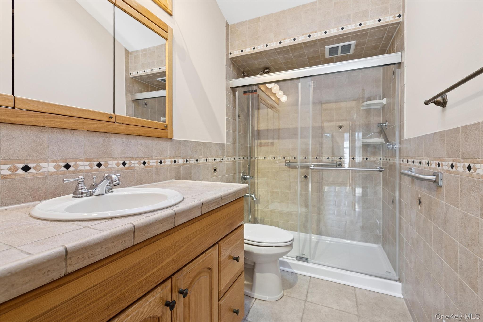 7 Joyce Lane, Commack, NY 11725