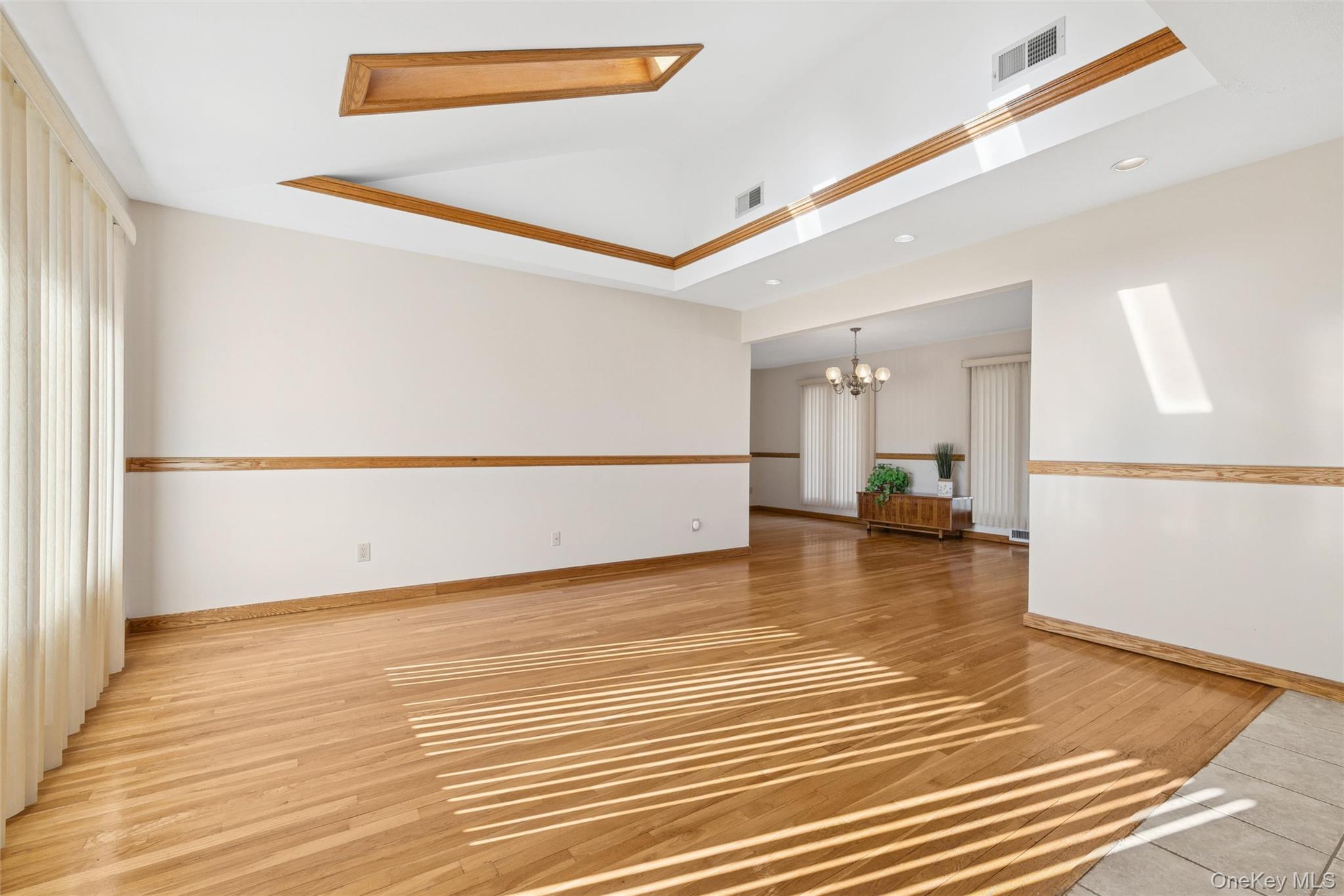 7 Joyce Lane, Commack, NY 11725