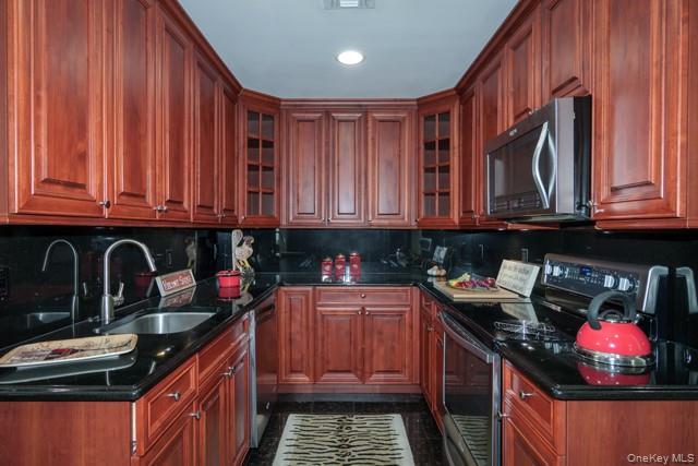 169 Adams Way # 169, Sayville, NY 11782