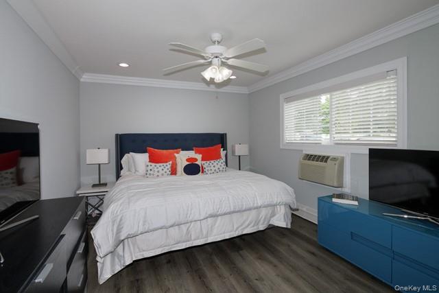 235 Lakeland Avenue # 2-4D, Sayville, NY 11782