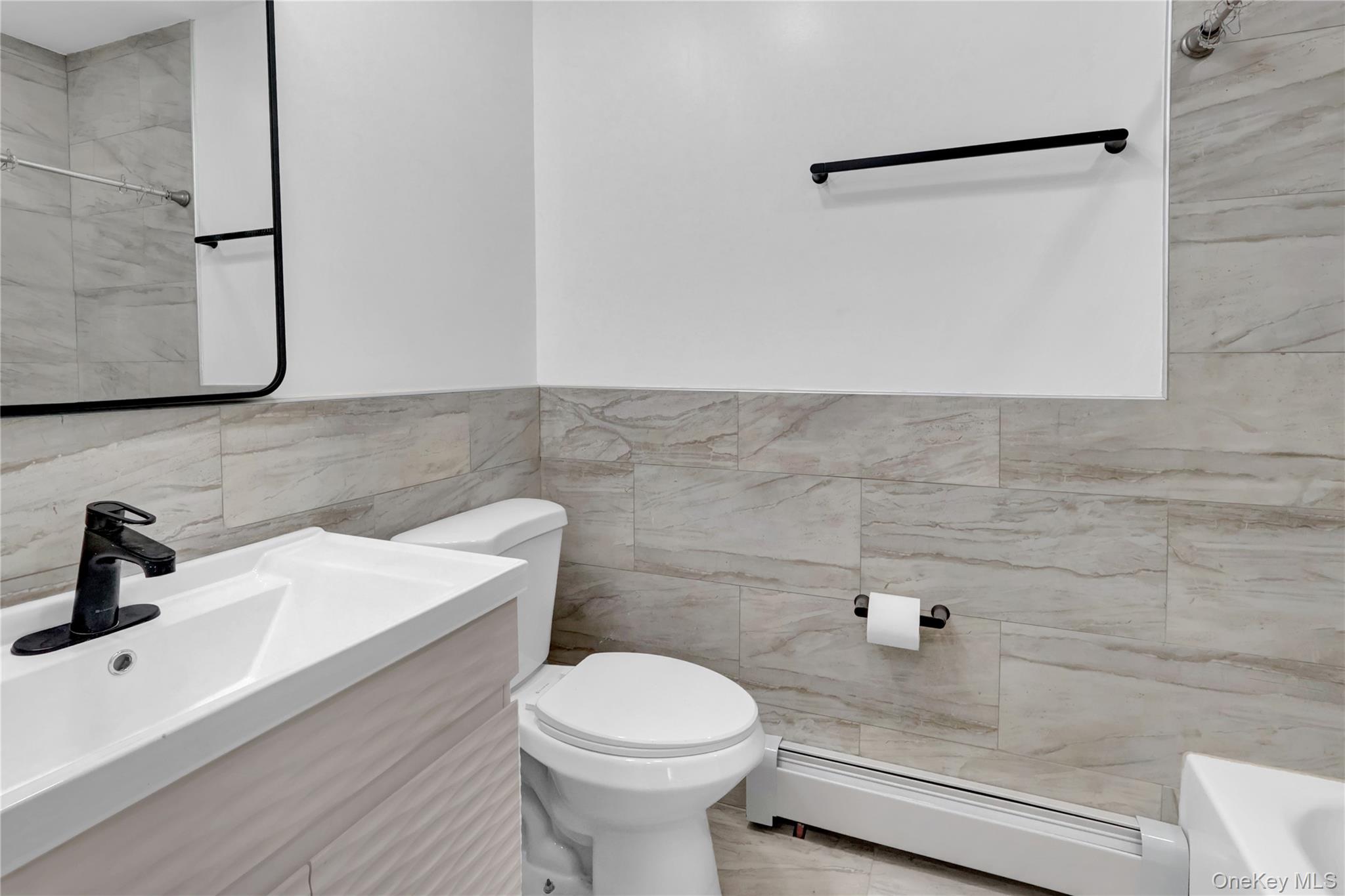 12 Carlls Path, North Babylon, NY 11703