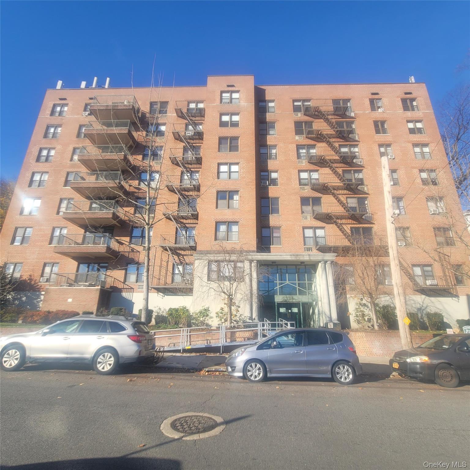 5235 Post Road # 1B, Bronx, NY 10471