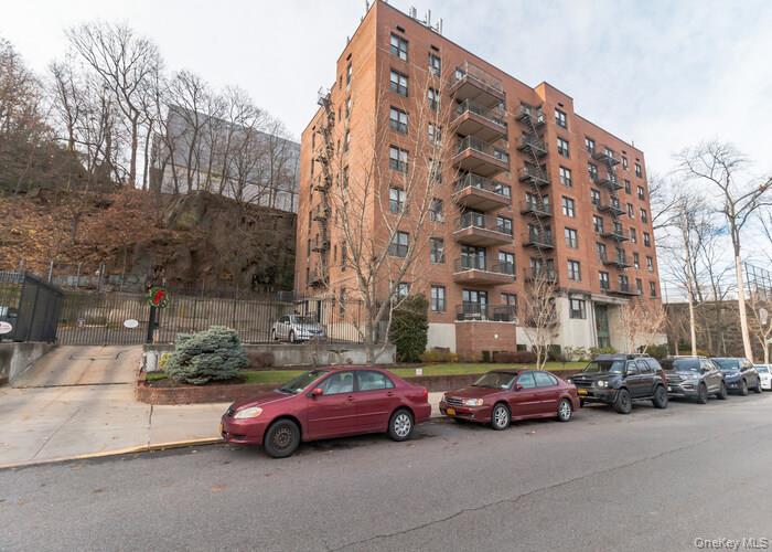5235 Post Road # 1B, Bronx, NY 10471