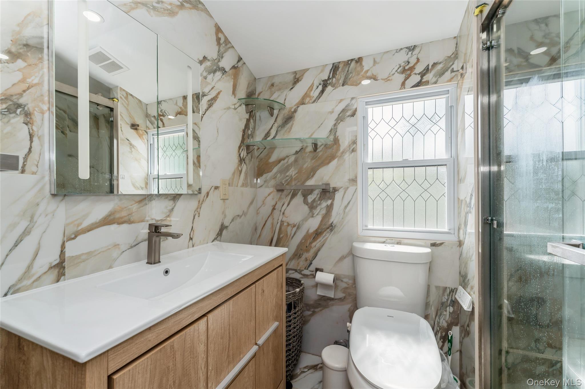 13 Floral Lane, Westbury, NY 11590