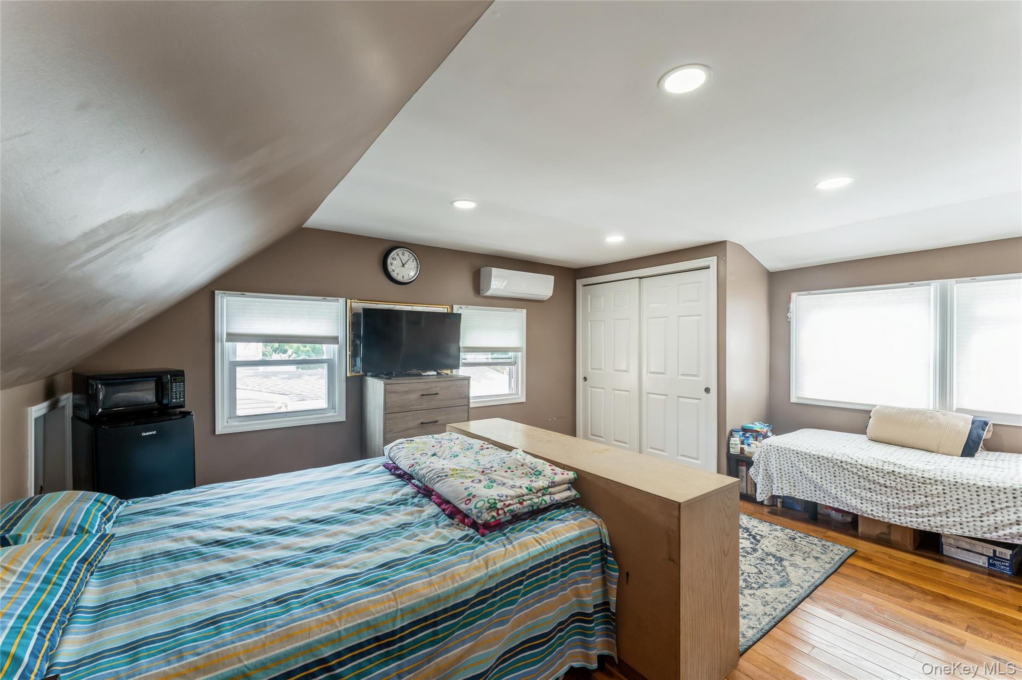 13 Floral Lane, Westbury, NY 11590