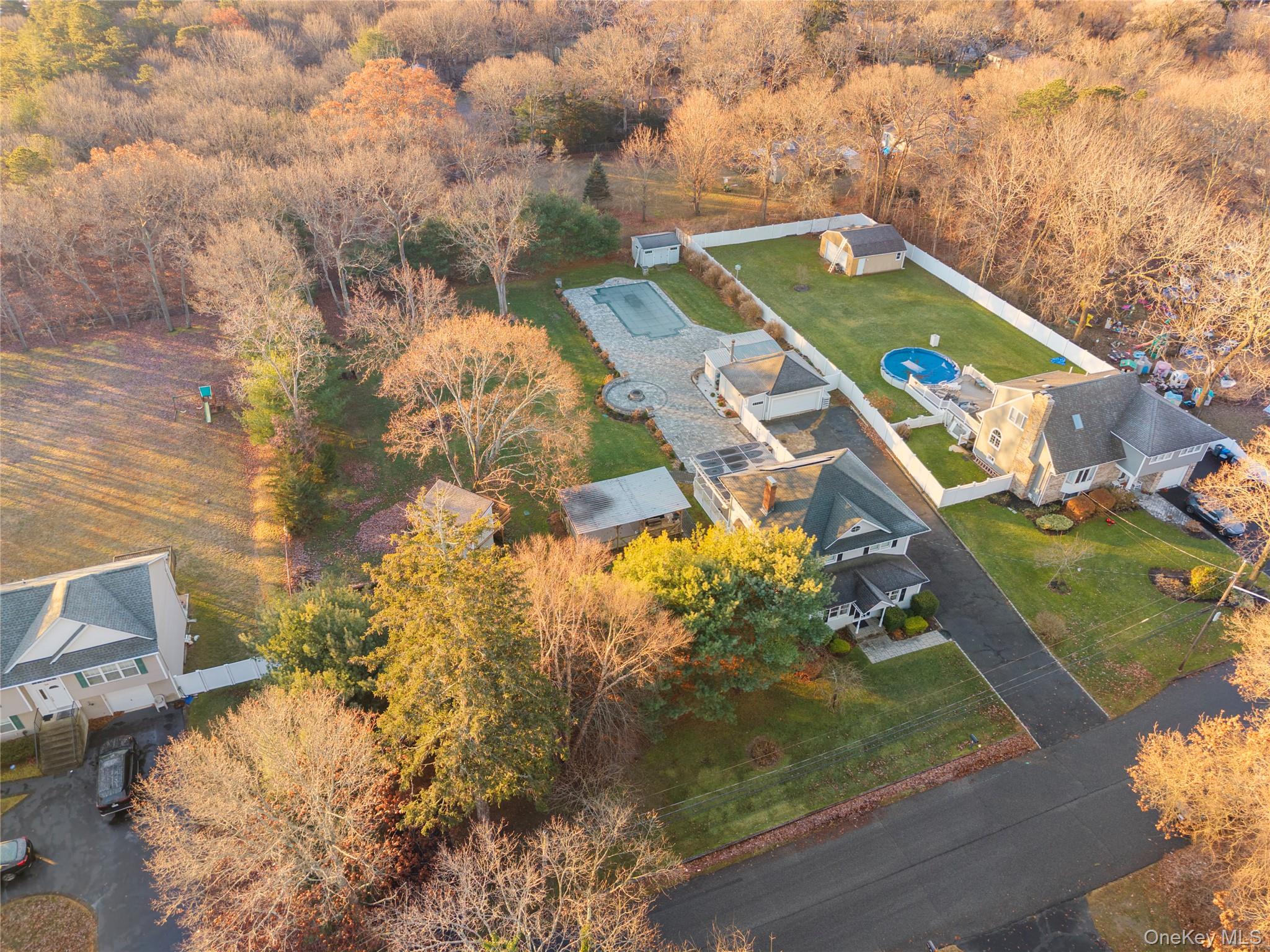 32 Greenport Avenue, Medford, NY 11763