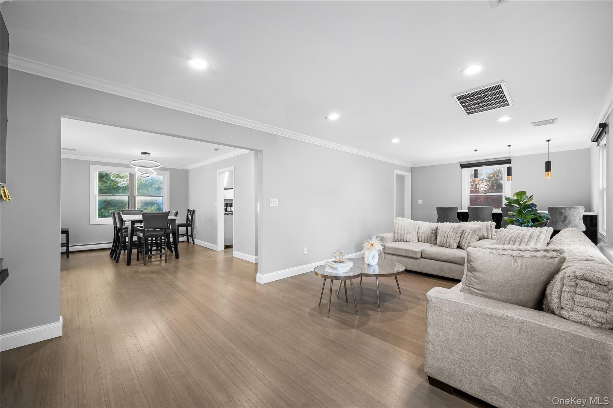 32 Greenport Avenue, Medford, NY 11763