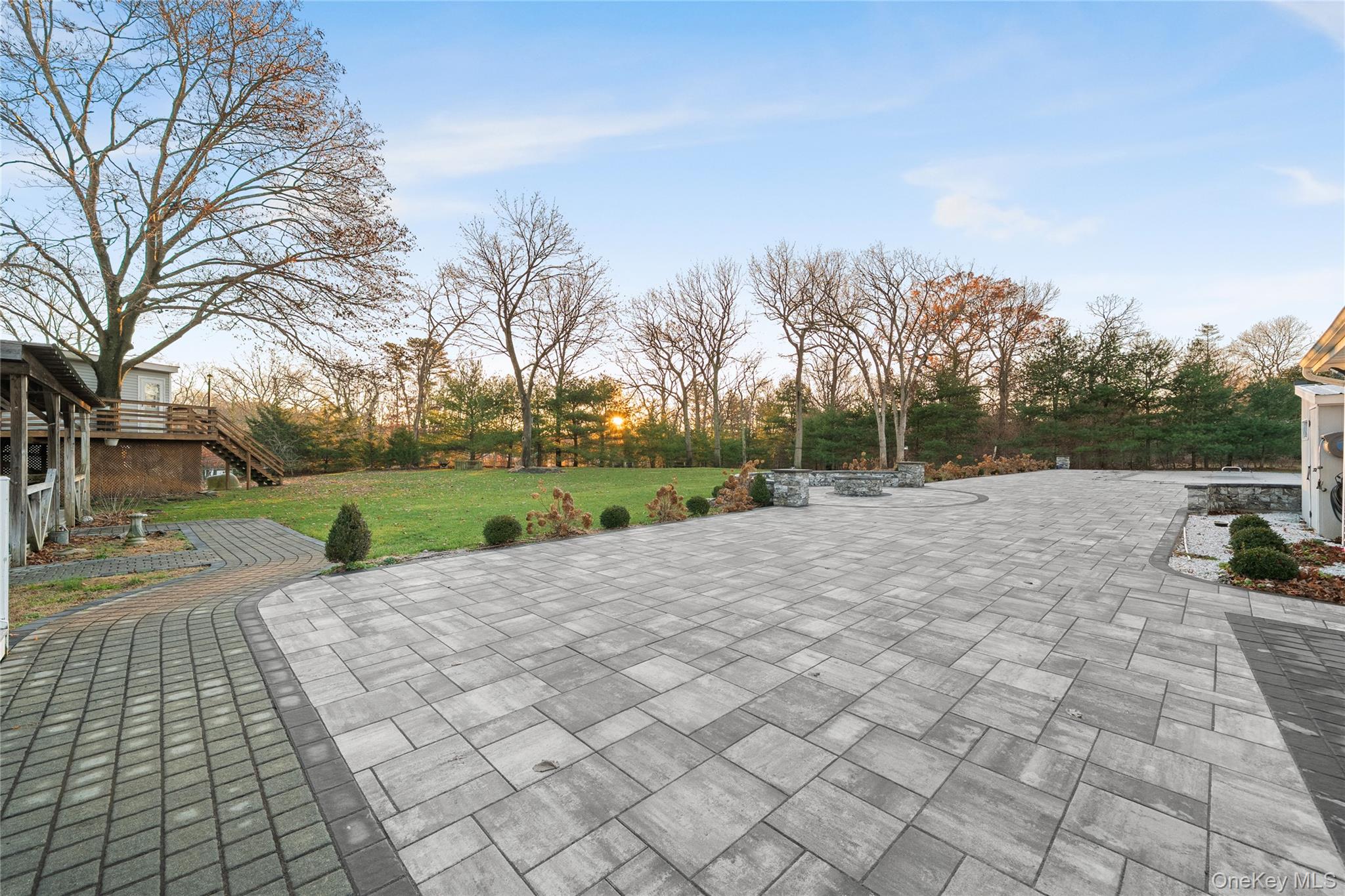 32 Greenport Avenue, Medford, NY 11763