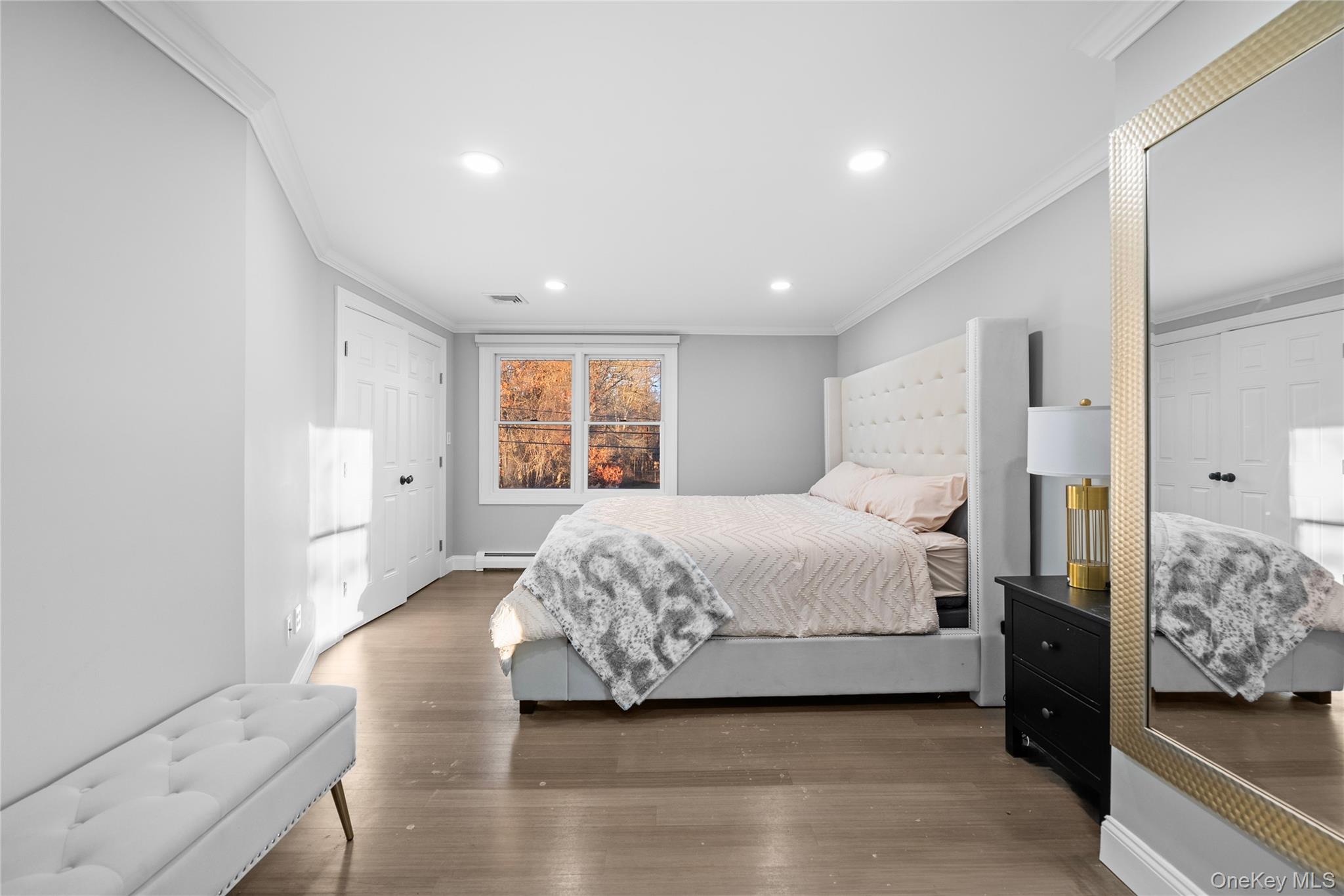 32 Greenport Avenue, Medford, NY 11763