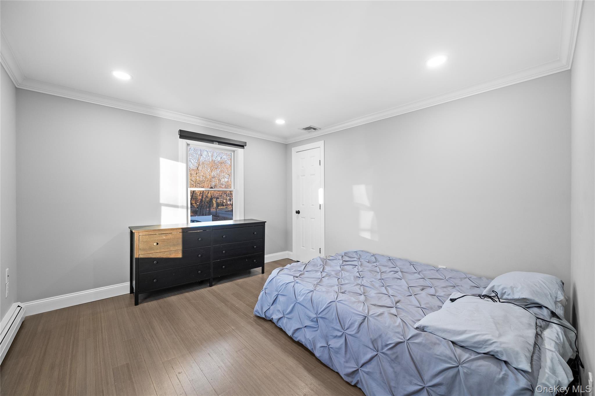 32 Greenport Avenue, Medford, NY 11763