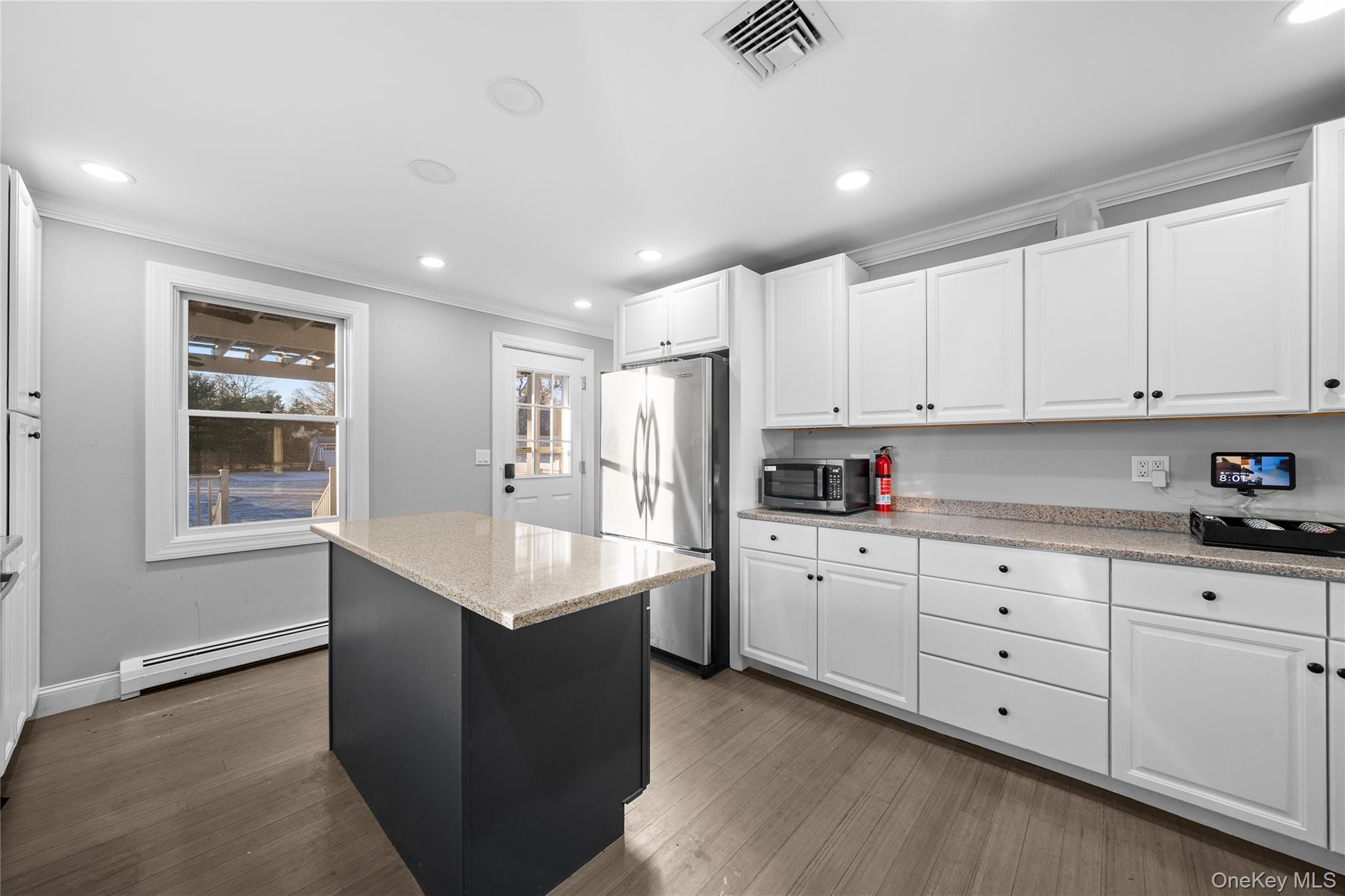 32 Greenport Avenue, Medford, NY 11763