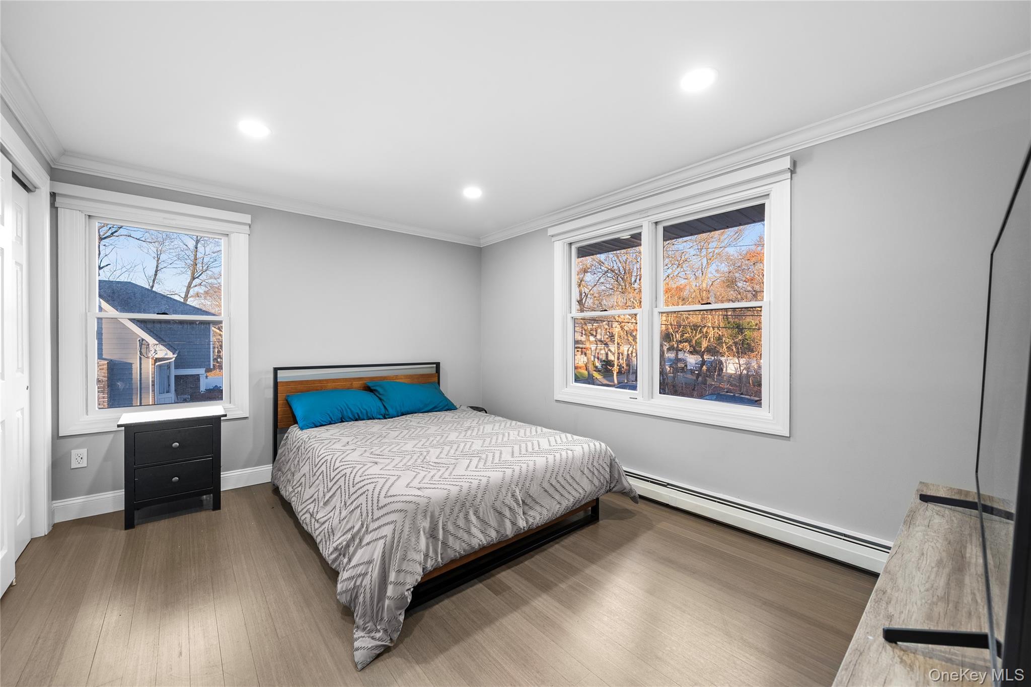 32 Greenport Avenue, Medford, NY 11763