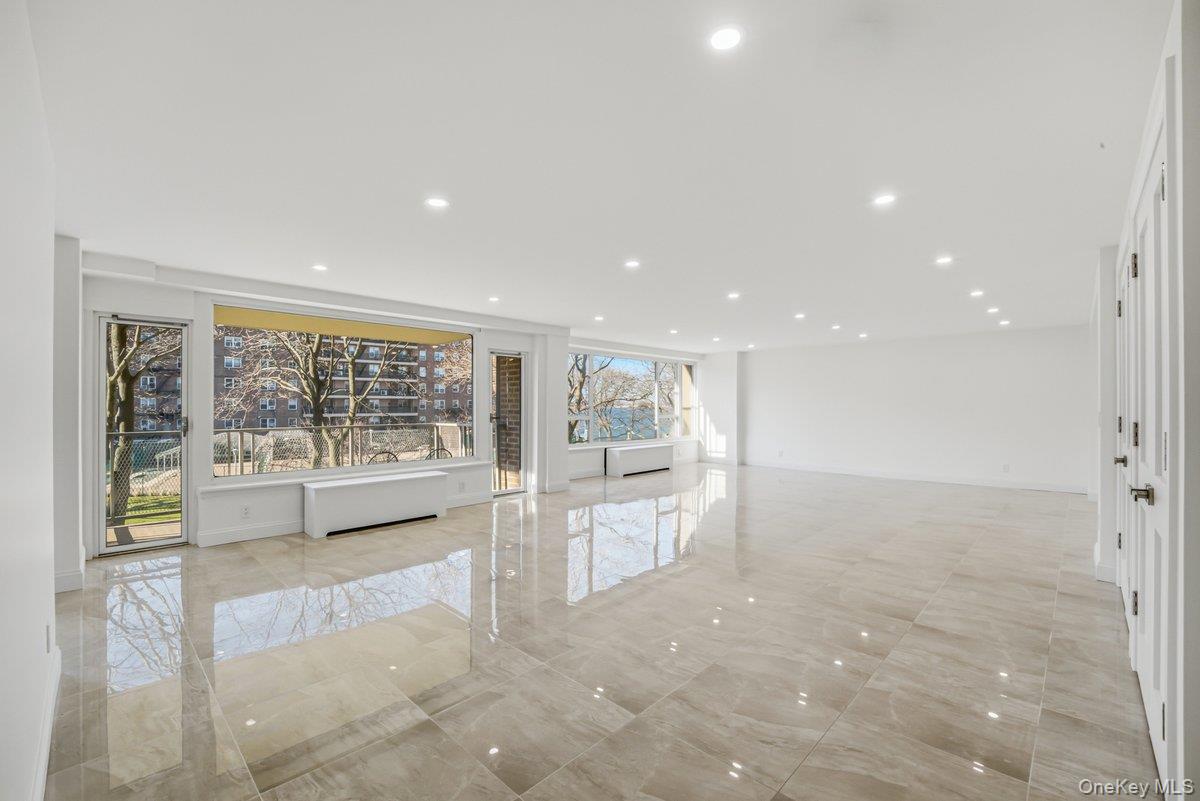 166-25 Powells Cove Boulevard # 3D, Beechhurst, NY 11357