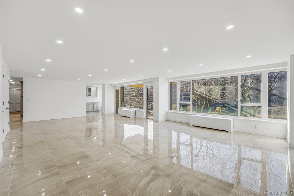 166-25 Powells Cove Boulevard # 3D, Beechhurst, NY 11357