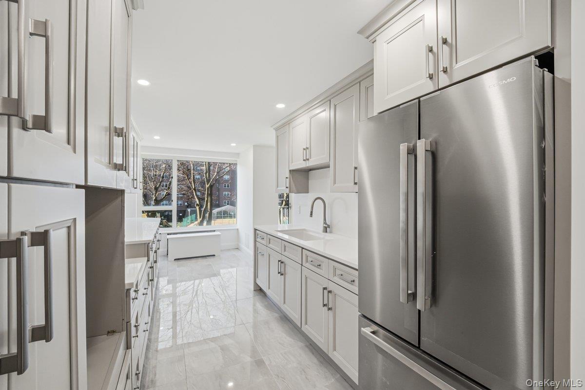 166-25 Powells Cove Boulevard # 3D, Beechhurst, NY 11357