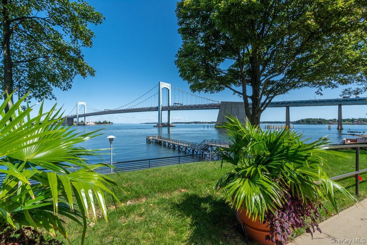 166-25 Powells Cove Boulevard # 3D, Beechhurst, NY 11357