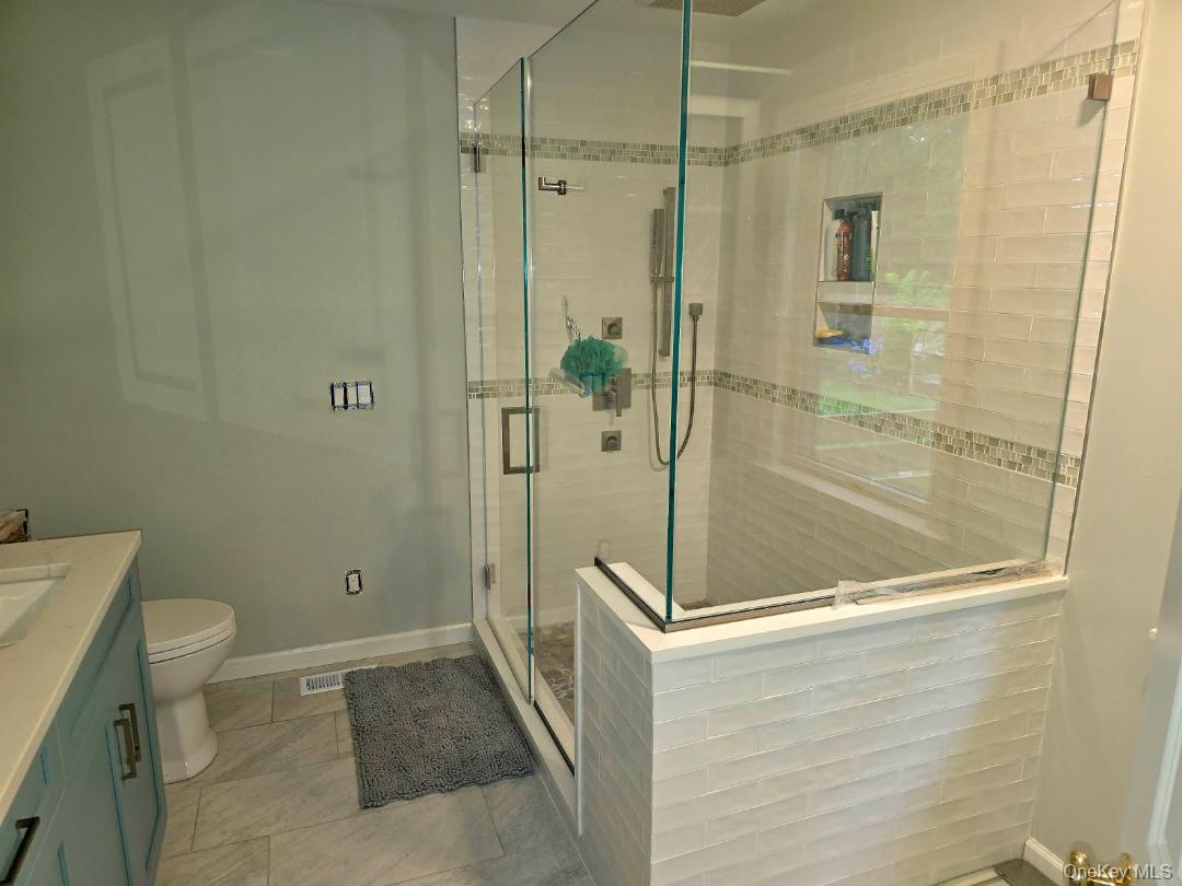 3 Bennett Drive, East Quogue, NY 11942