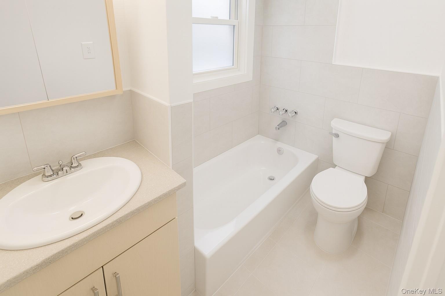 540 E State Street, Long Beach, NY 11561