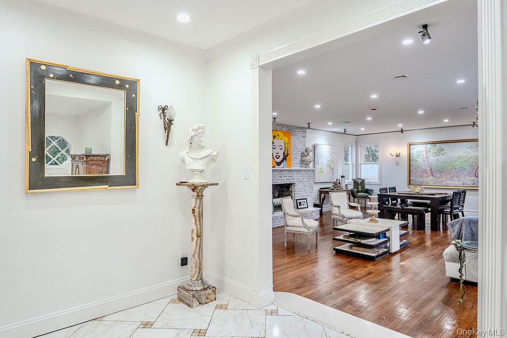 9 Park Place, Great Neck, NY 11024