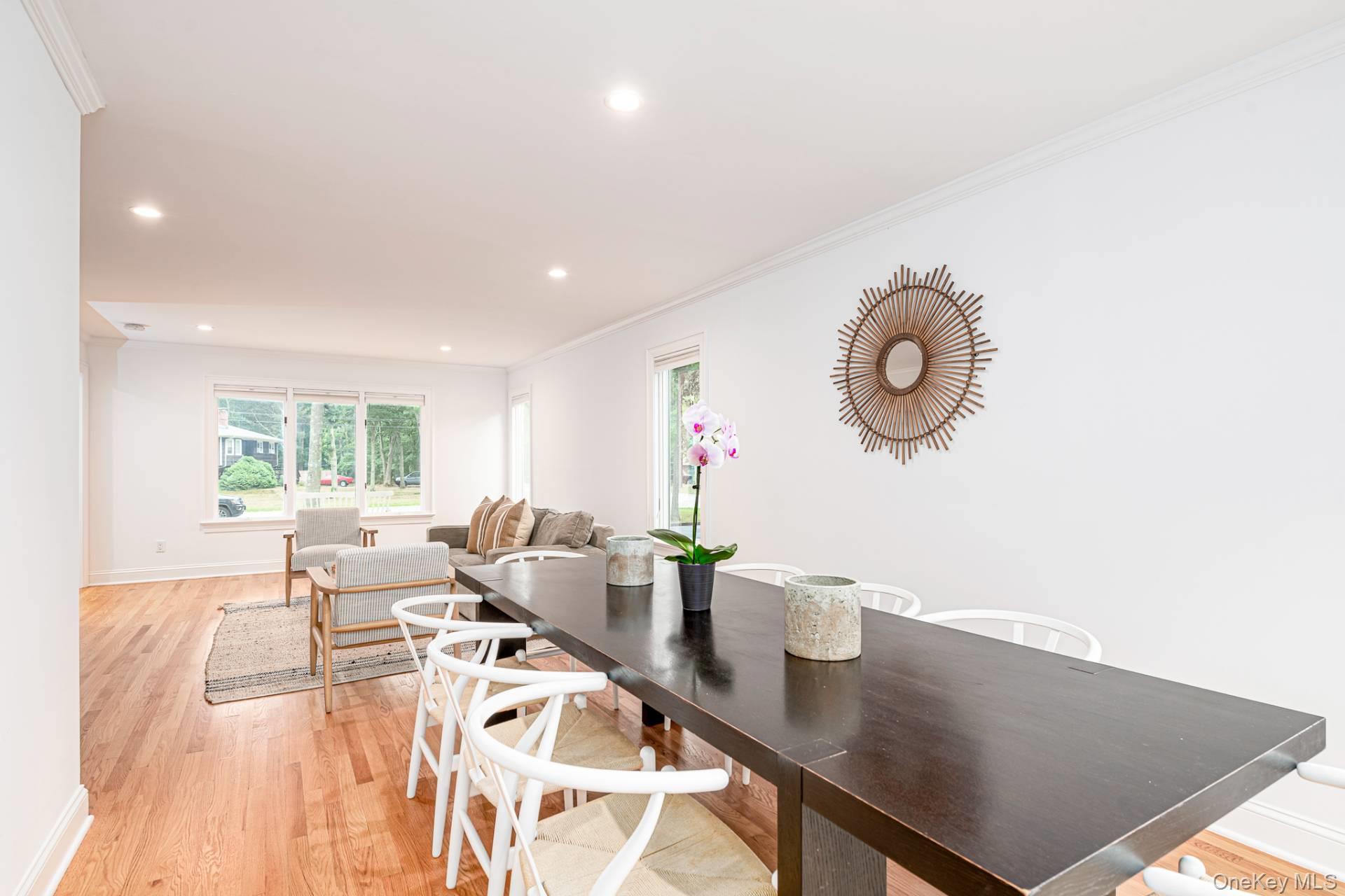 10 Pennant Lane, East Quogue, NY 11942