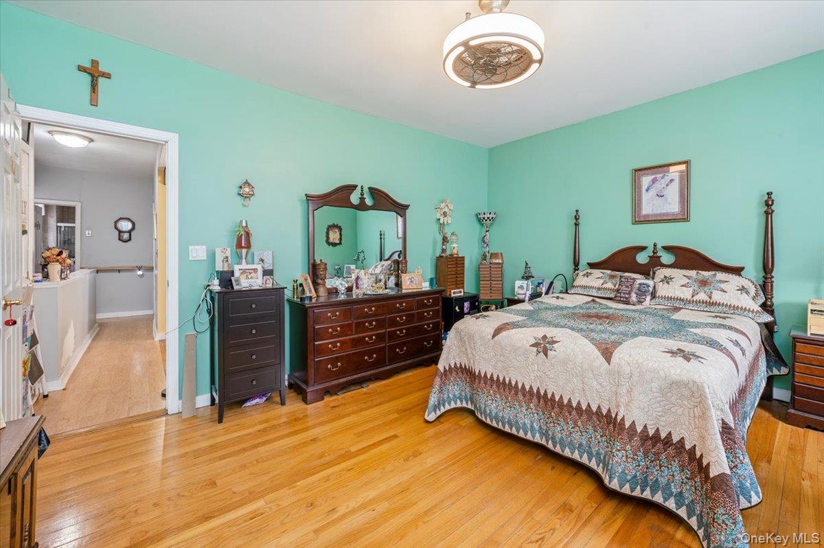 1007 Sackett Avenue, Bronx, NY 10462