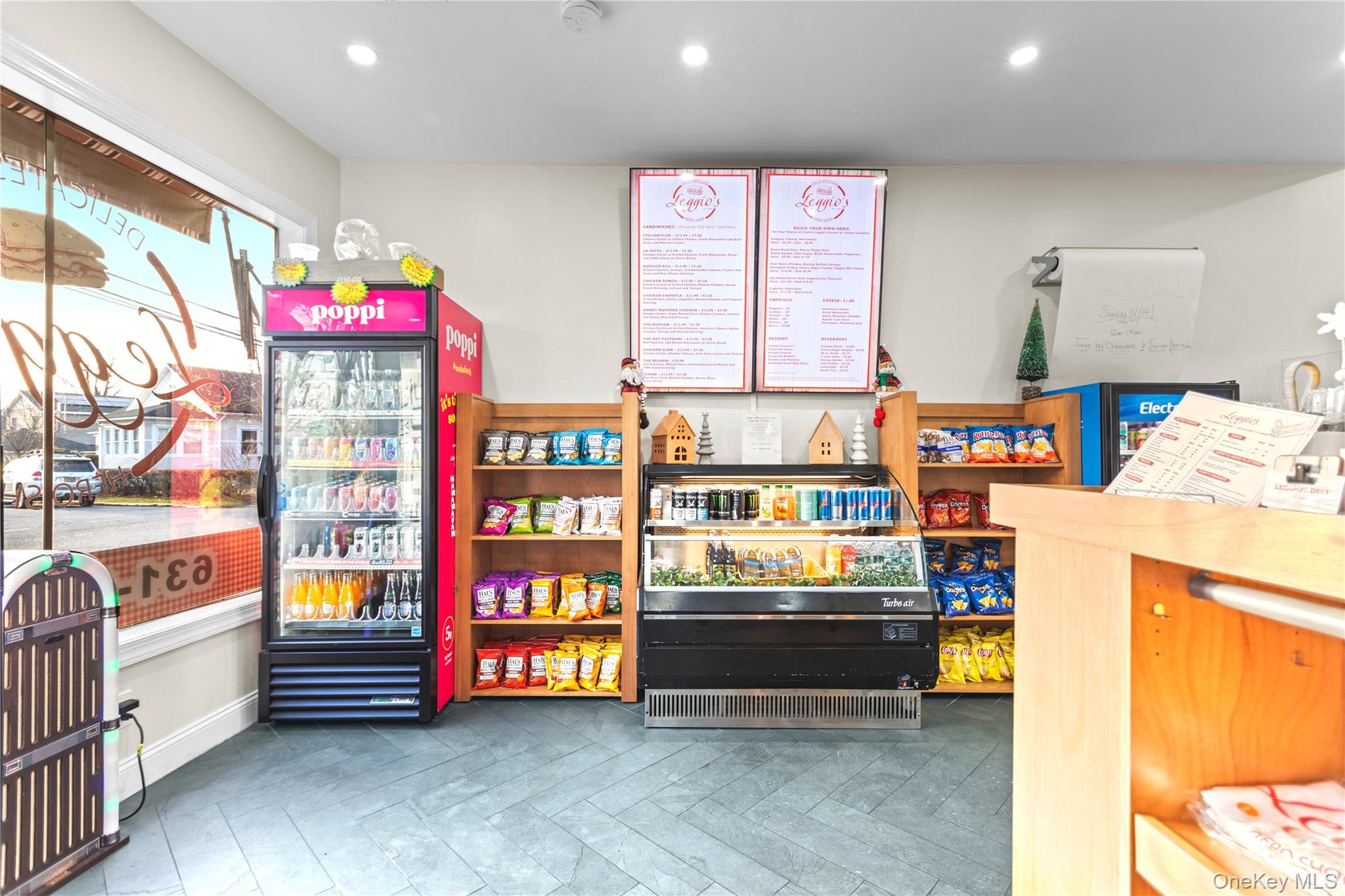 305 4th Avenue, Bay Shore, NY 11706