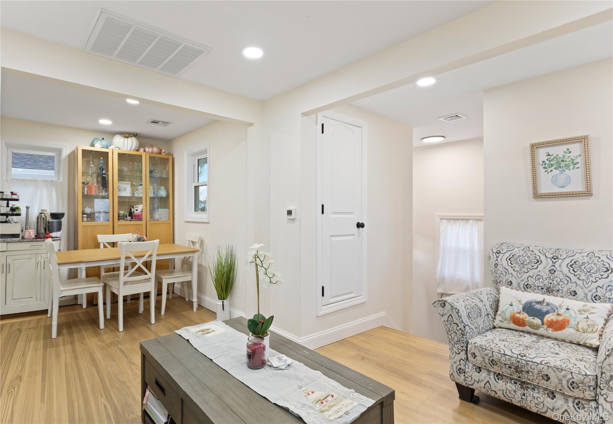 305 4th Avenue, Bay Shore, NY 11706