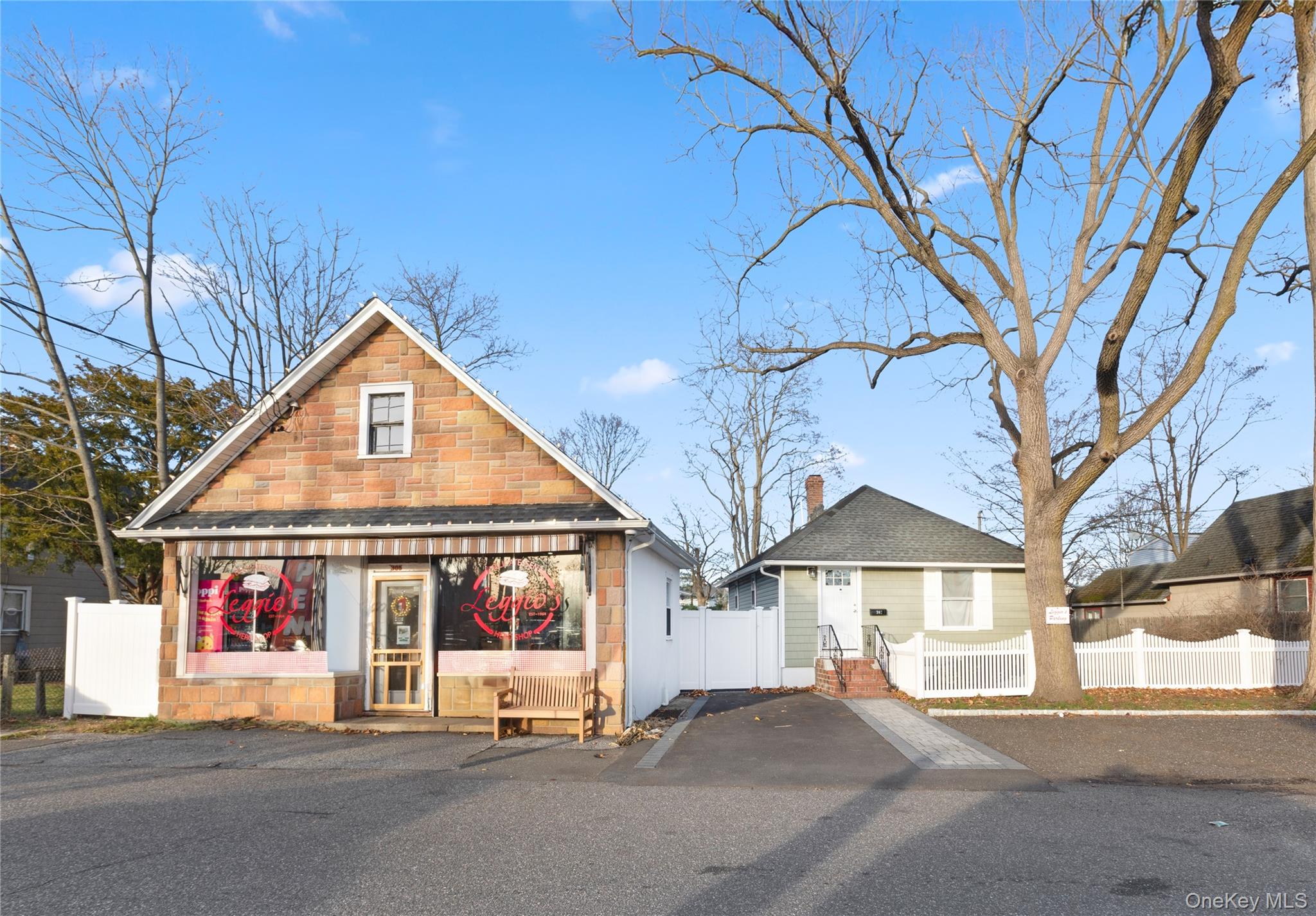 305 4th Avenue, Bay Shore, NY 11706