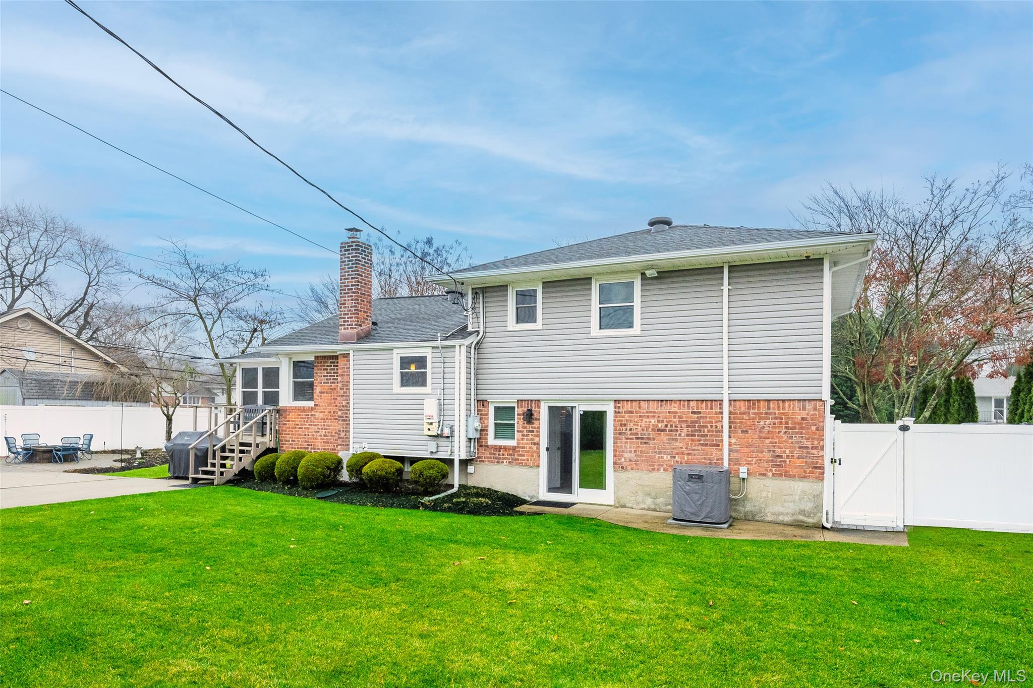 6 Simmons Drive, East Islip, NY 11730