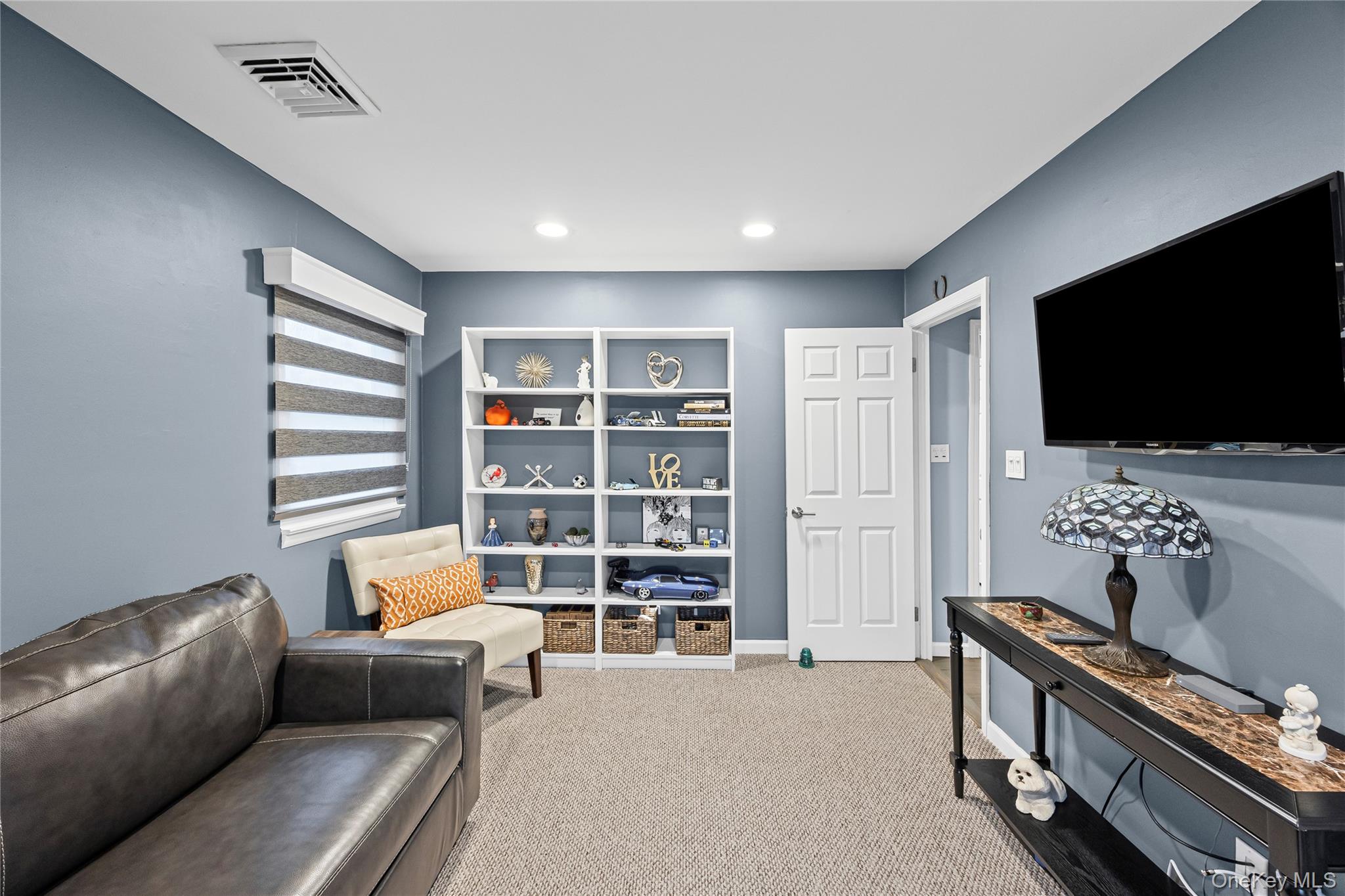 6 Simmons Drive, East Islip, NY 11730