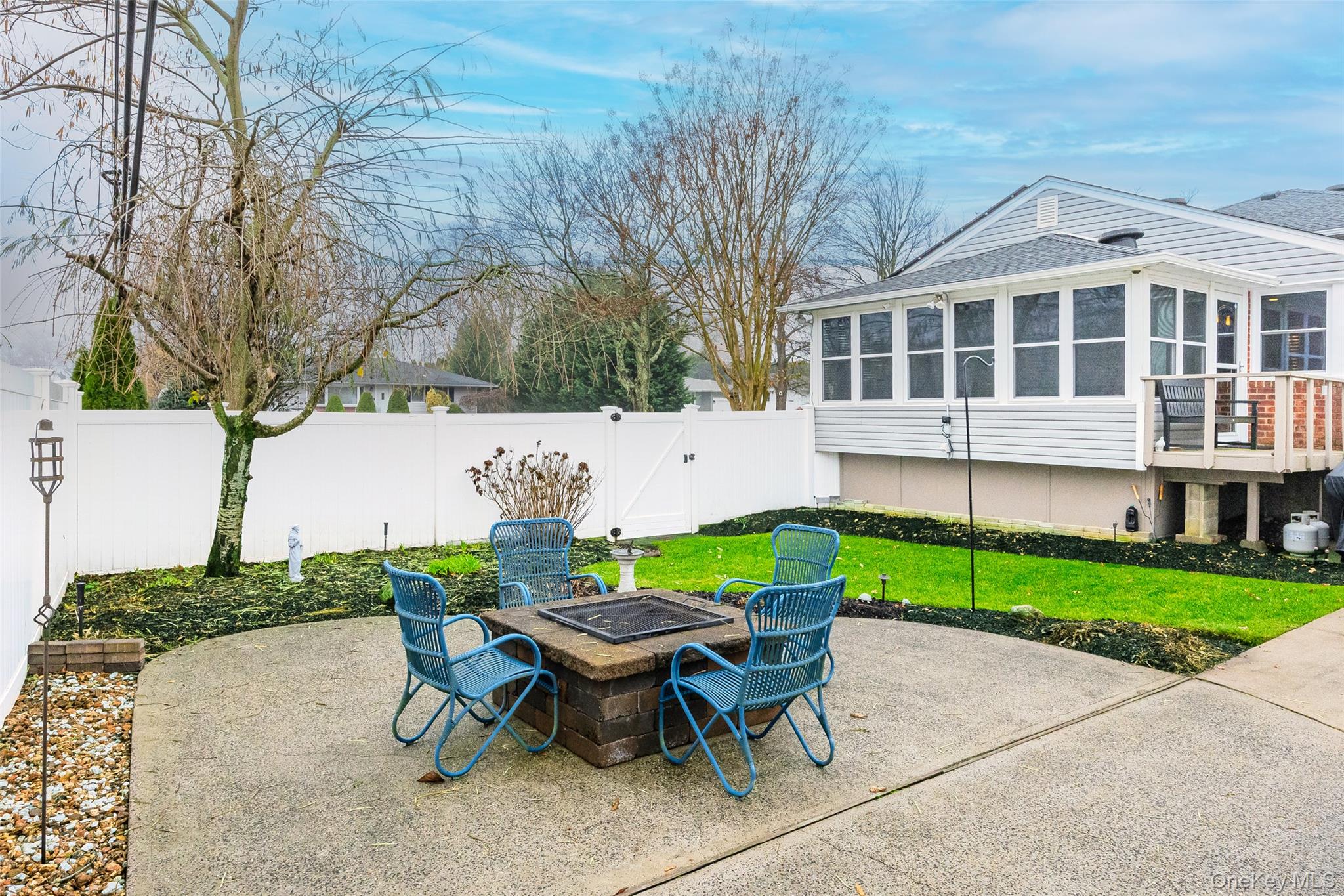 6 Simmons Drive, East Islip, NY 11730