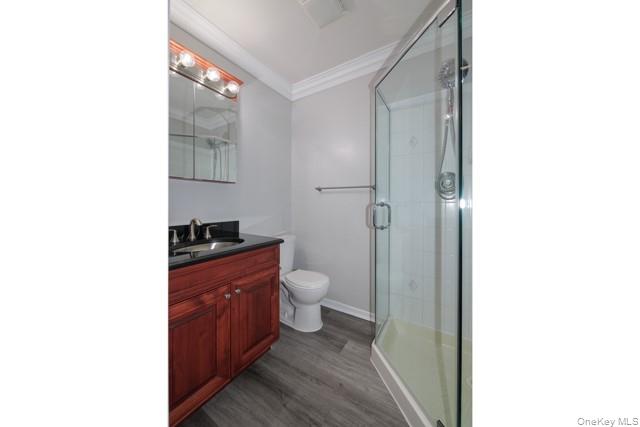 11 Overlook Drive # 11, Farmingville, NY 11738