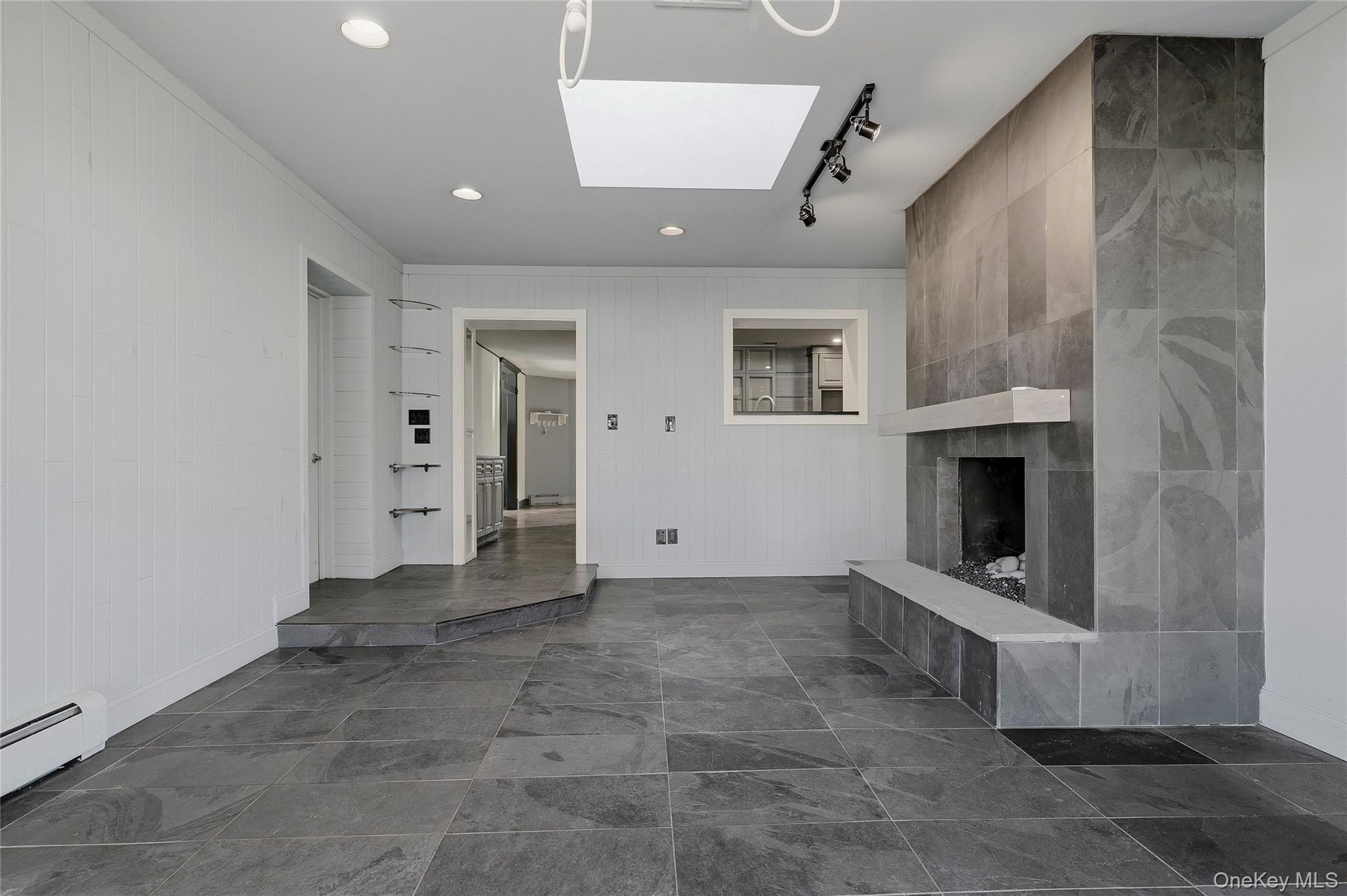 10 Hewitt Drive, Northport, NY 11768