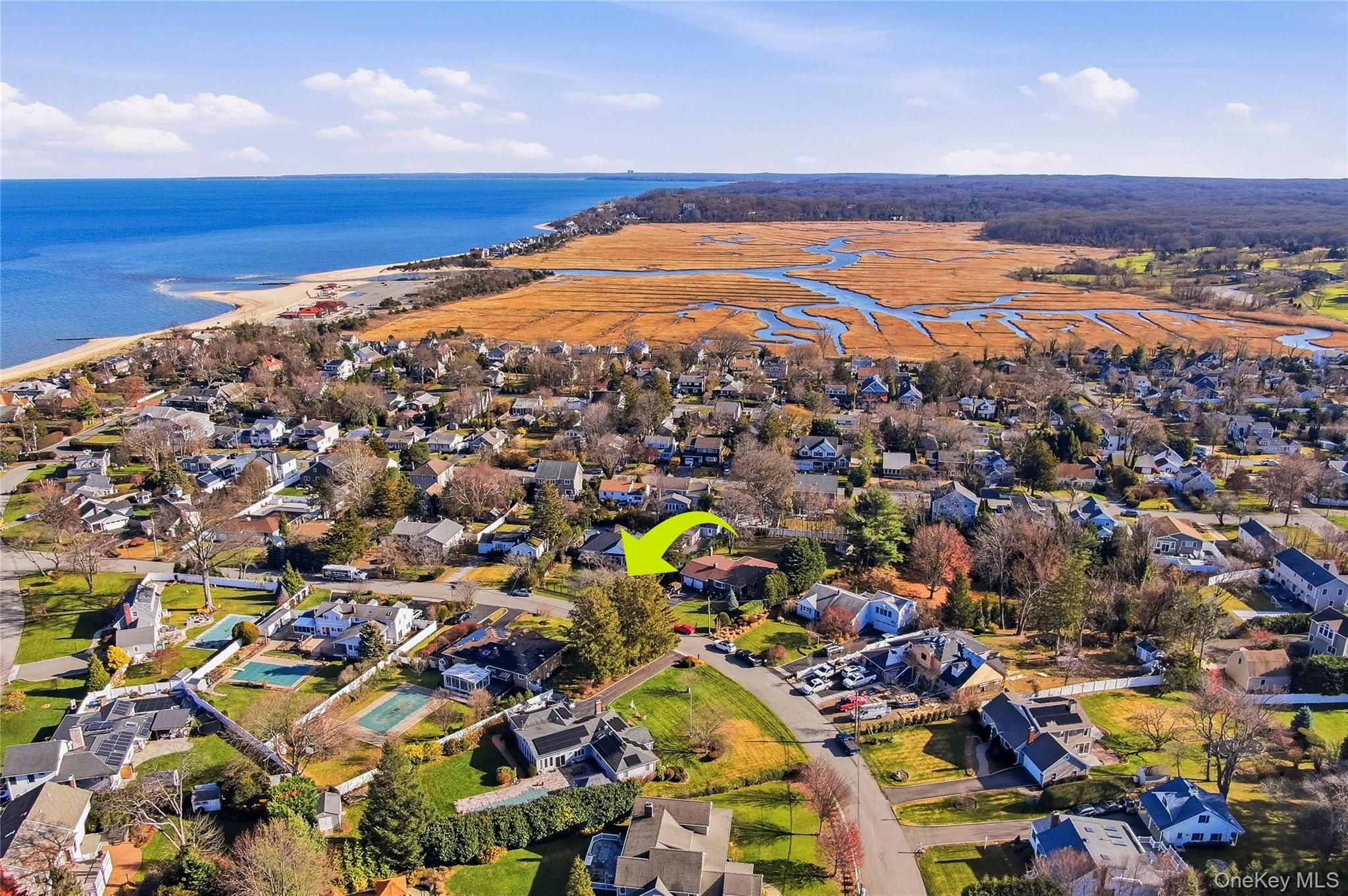 10 Hewitt Drive, Northport, NY 11768