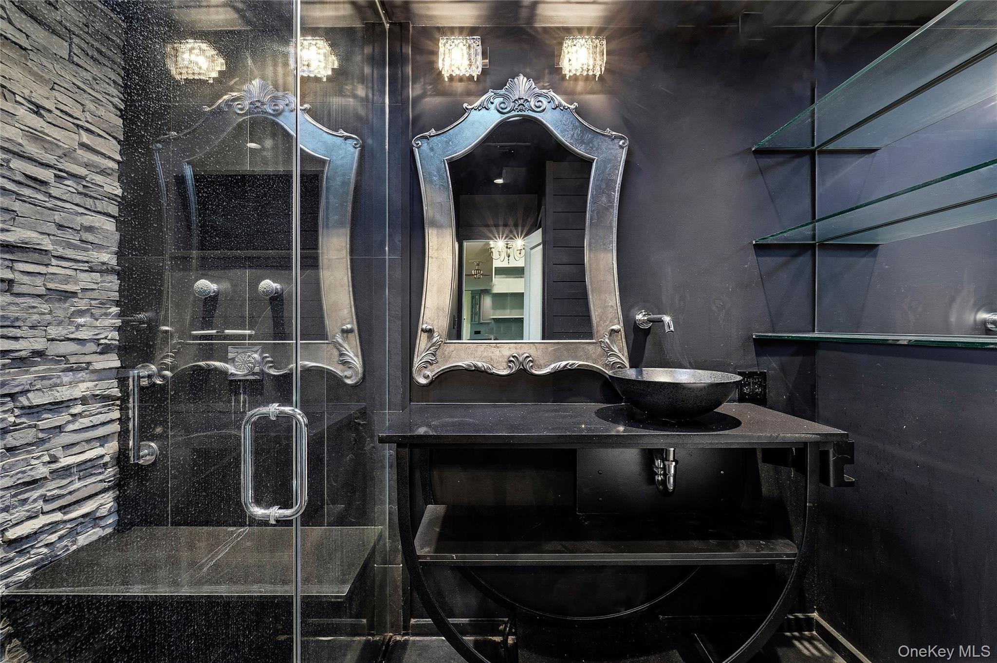 10 Hewitt Drive, Northport, NY 11768