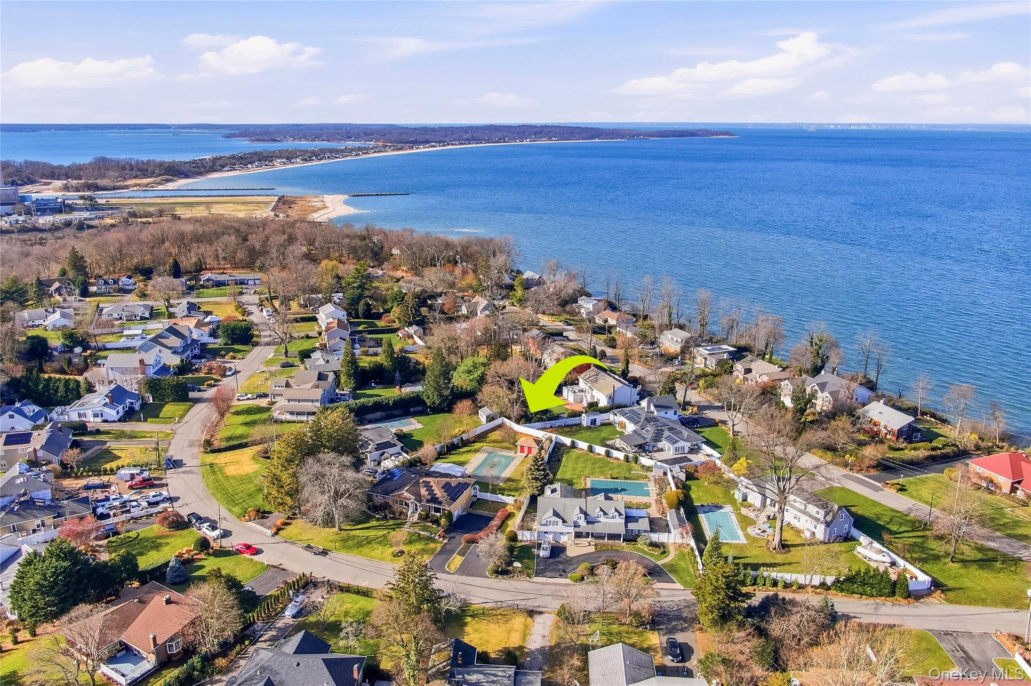 10 Hewitt Drive, Northport, NY 11768