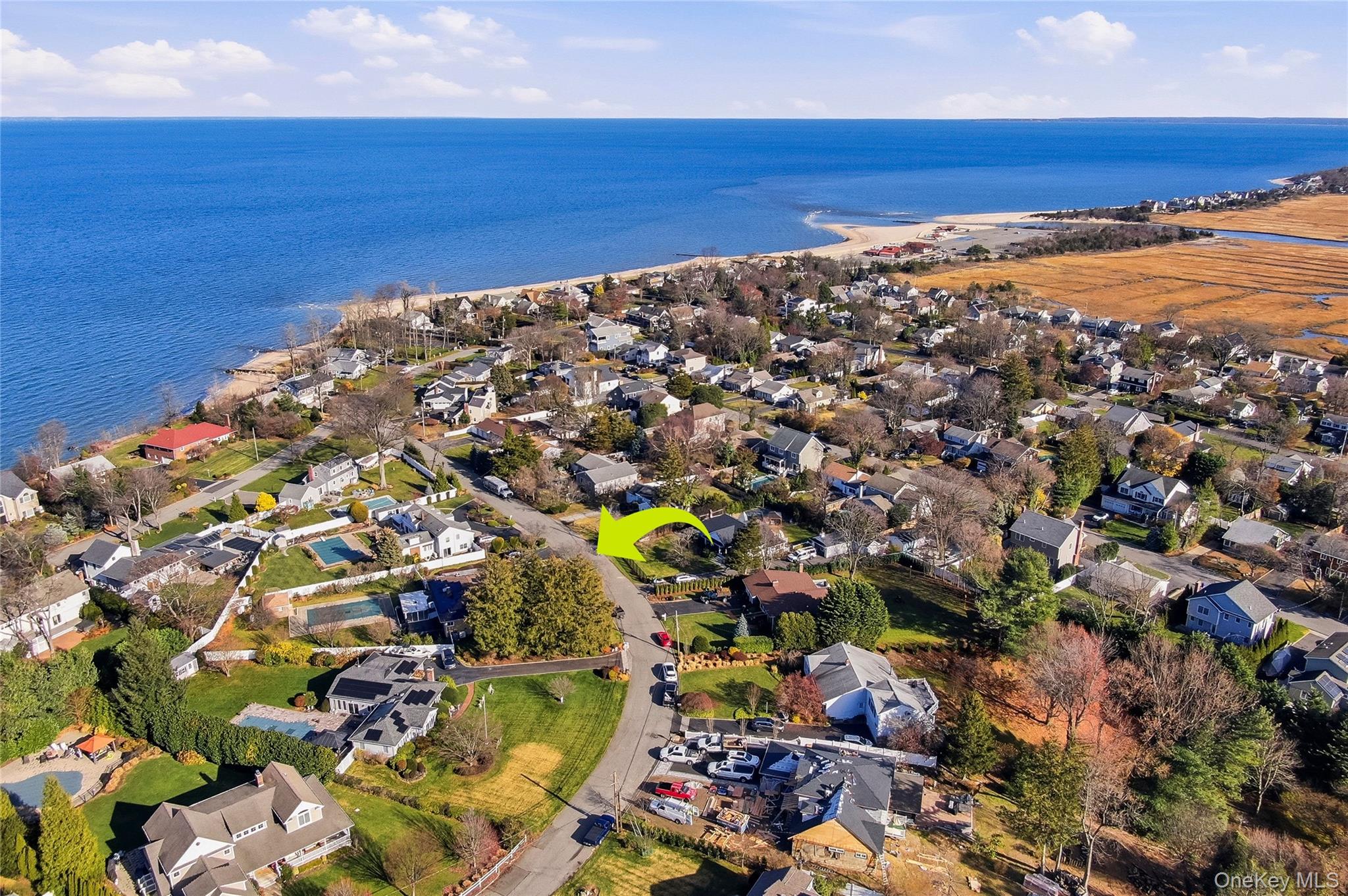 10 Hewitt Drive, Northport, NY 11768