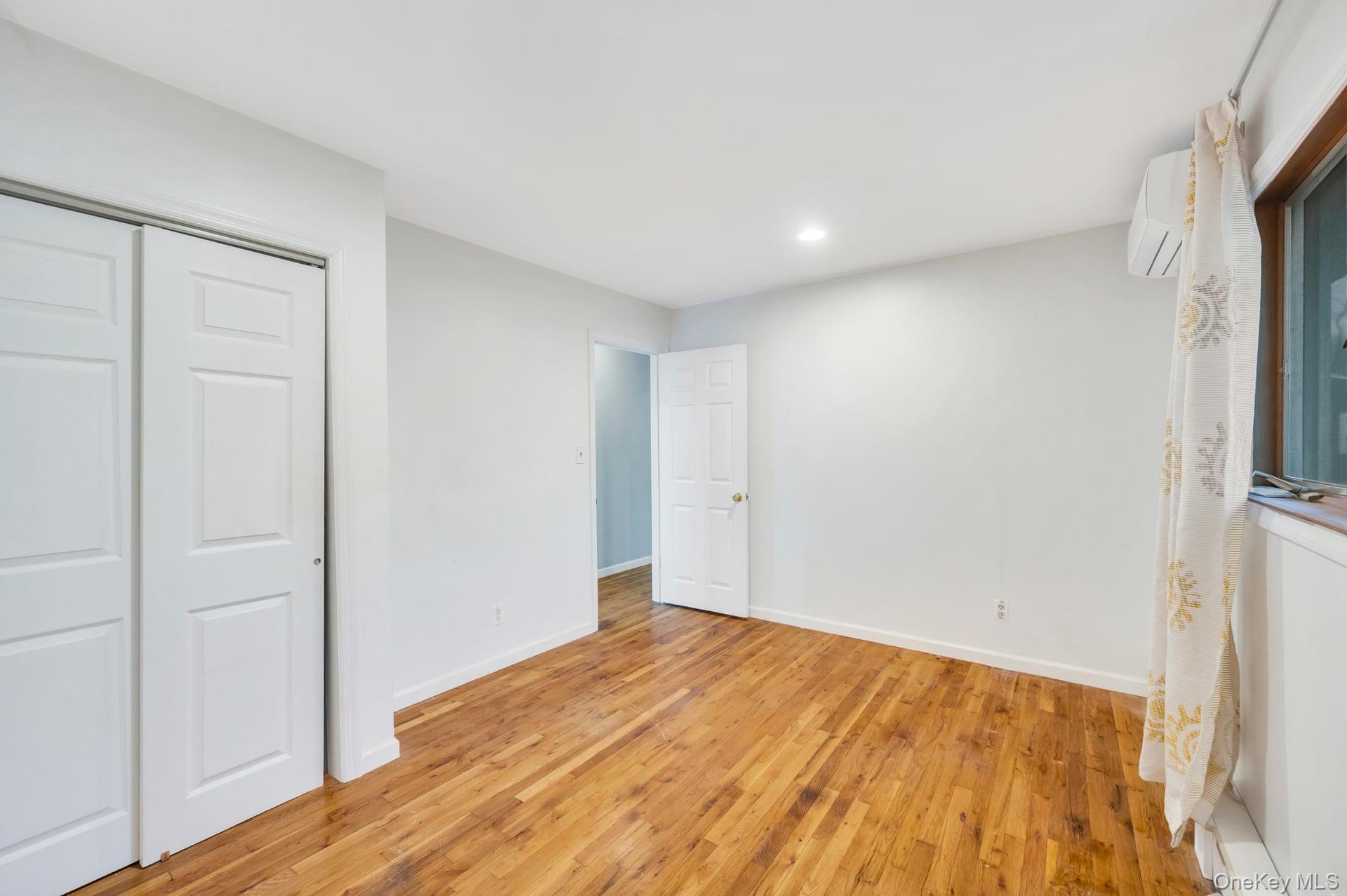 47 Pearsall Place, Deer Park, NY 11729