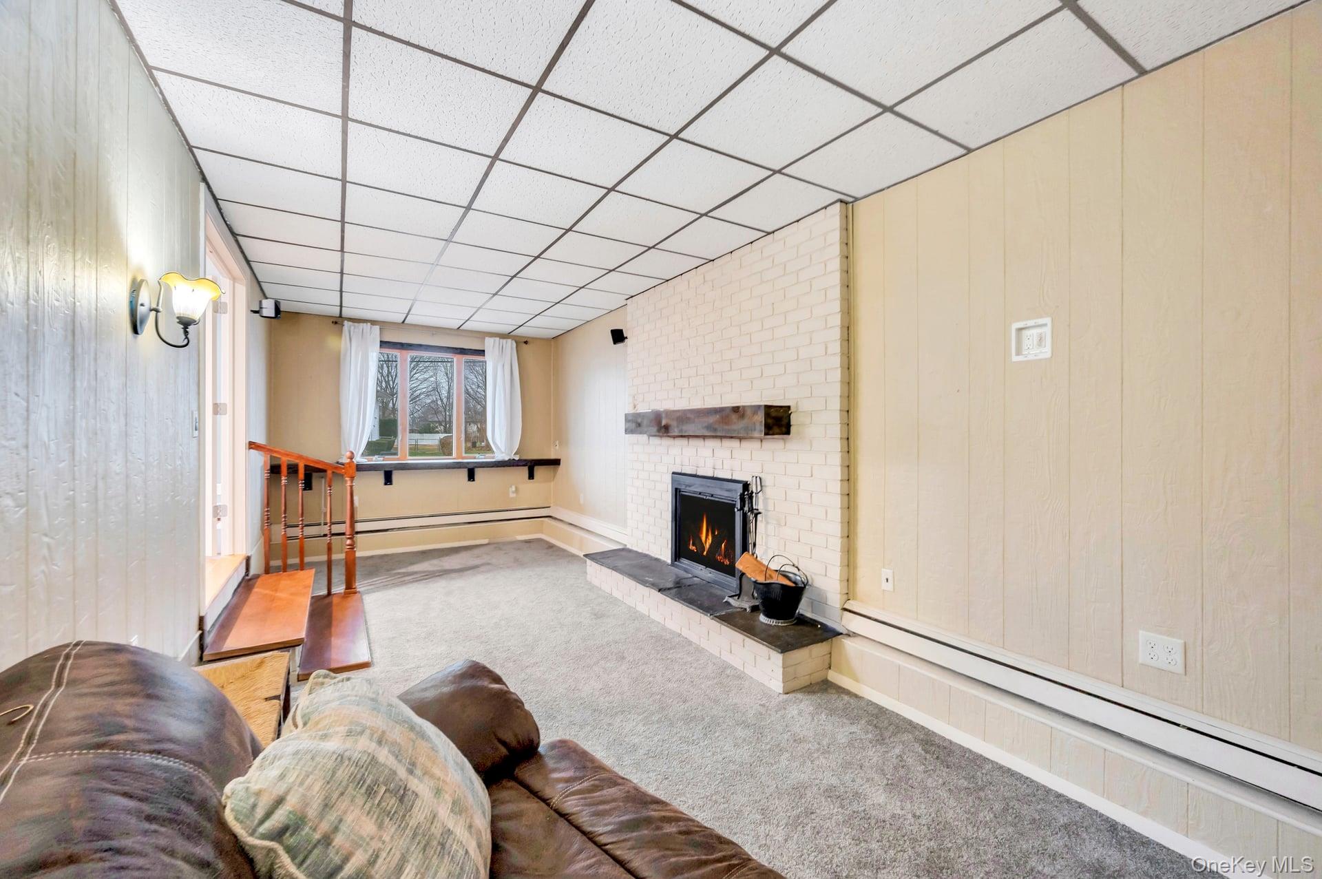 47 Pearsall Place, Deer Park, NY 11729