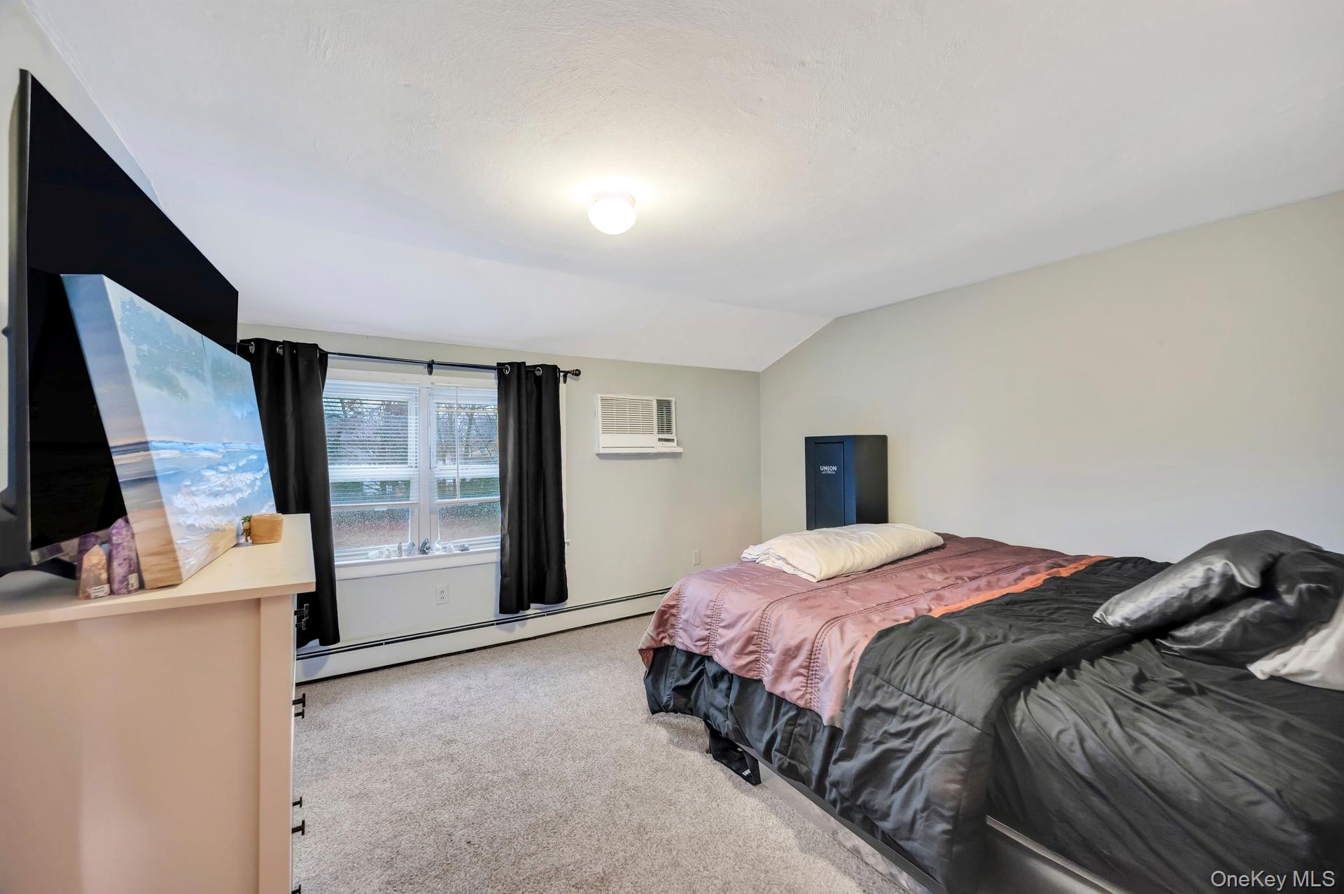 47 Pearsall Place, Deer Park, NY 11729