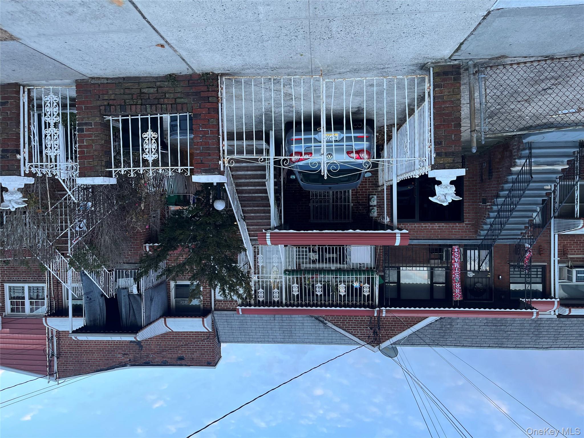 1060 E 105th Street, Brooklyn, NY 11236