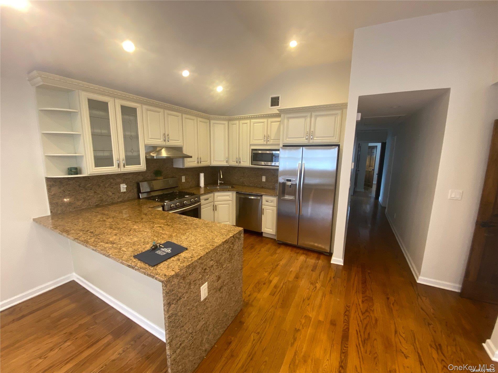 2121 Atlantic Boulevard, Atlantic Beach, NY 11509