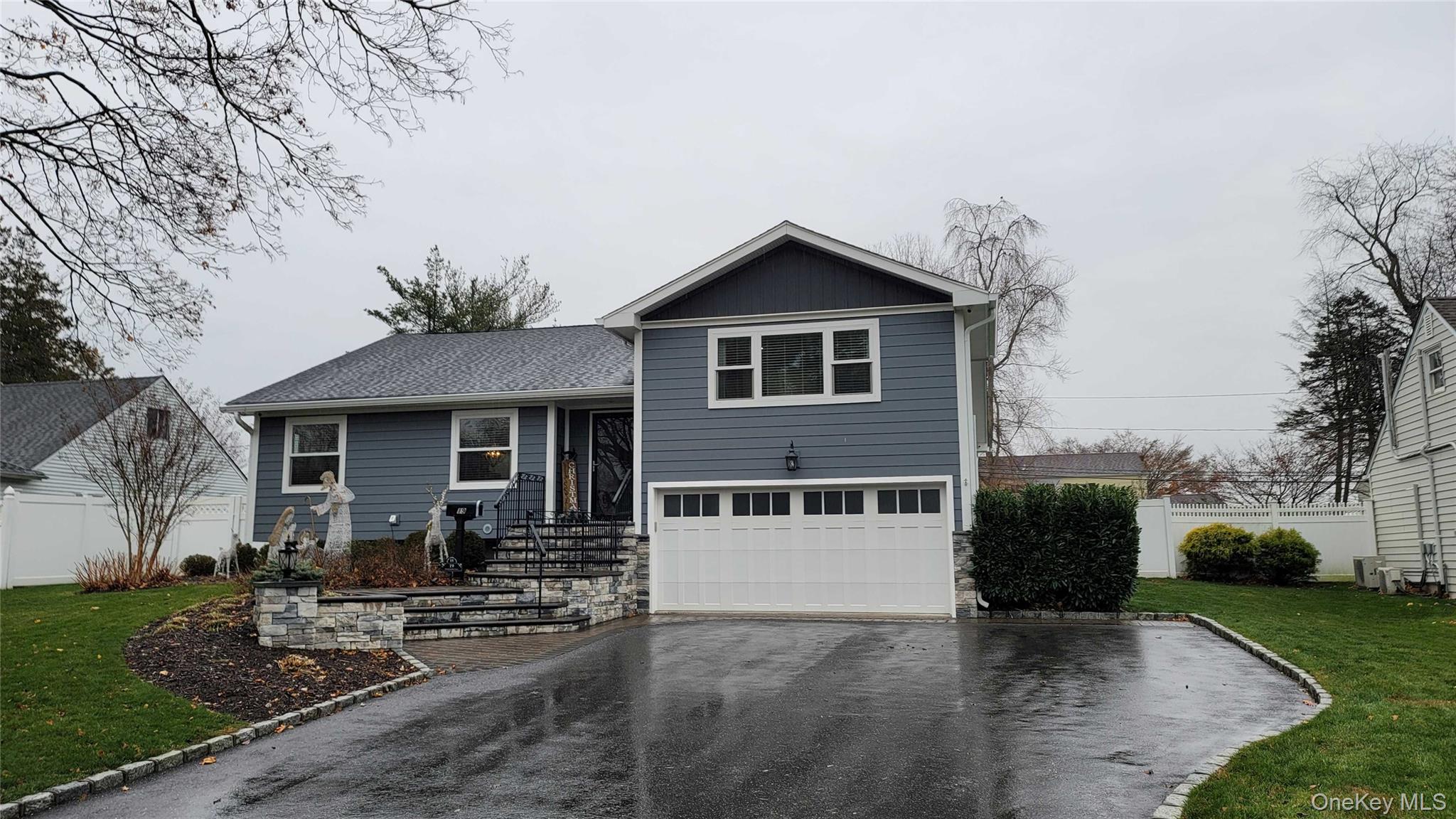 19 Honeysuckle Lane, Kings Park, NY 11754