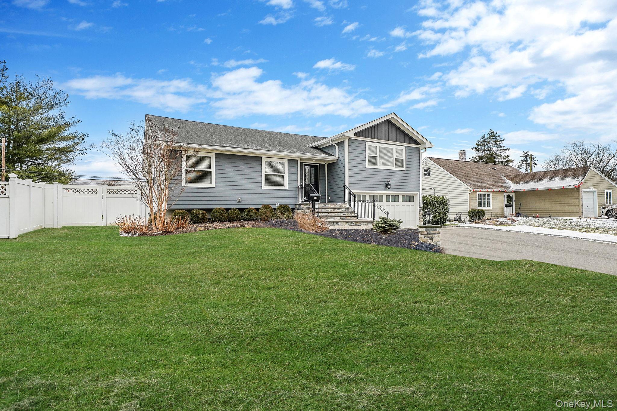 19 Honeysuckle Lane, Kings Park, NY 11754