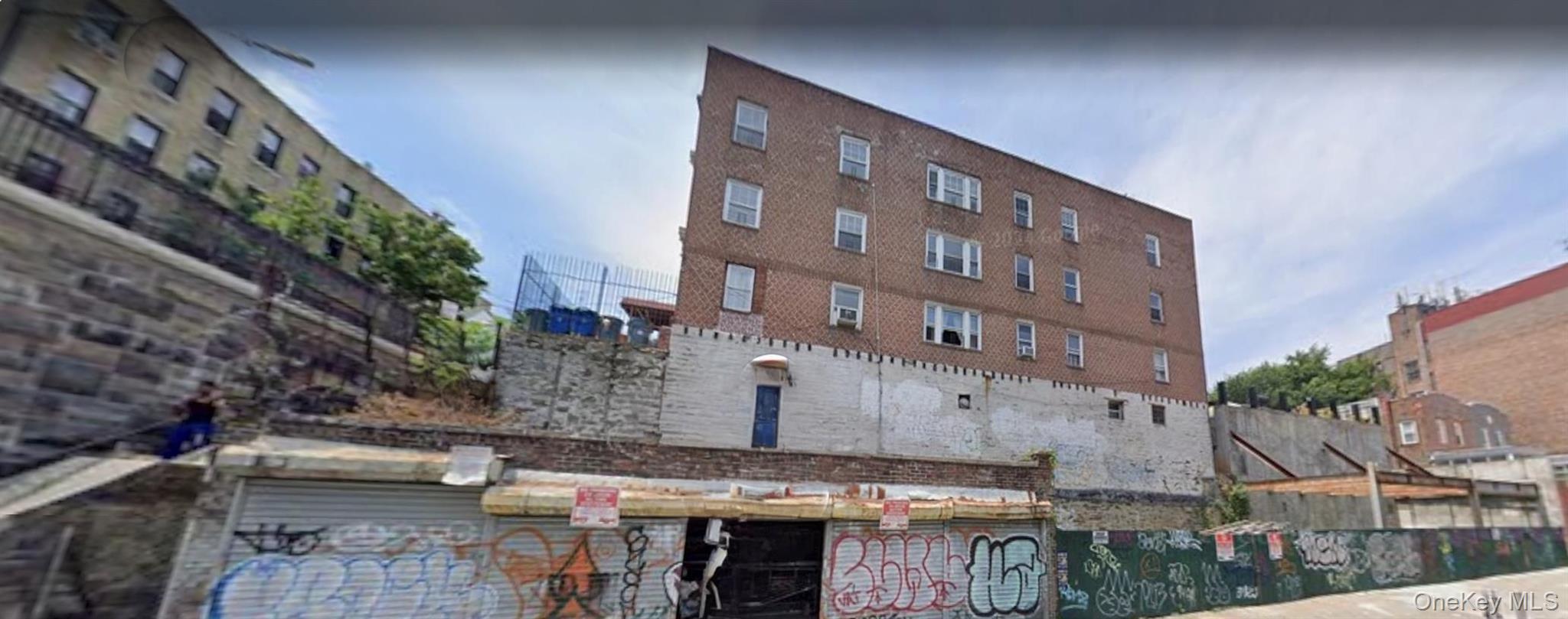 365 E 197th Street, Bronx, NY 10458