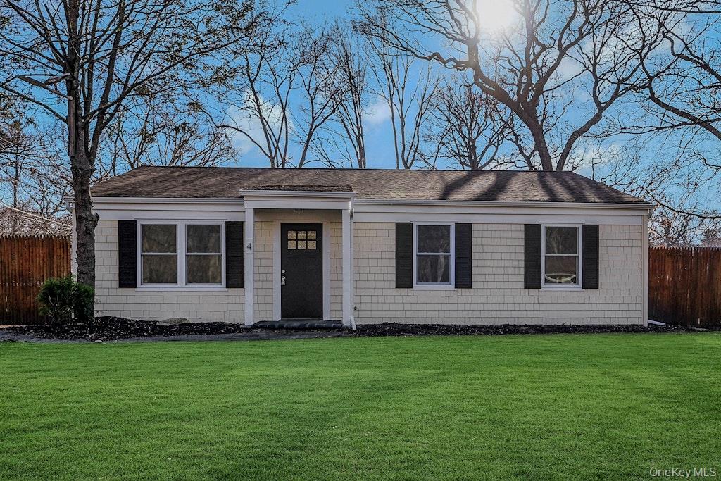 4 Park Lane, Middle Island, NY 11953