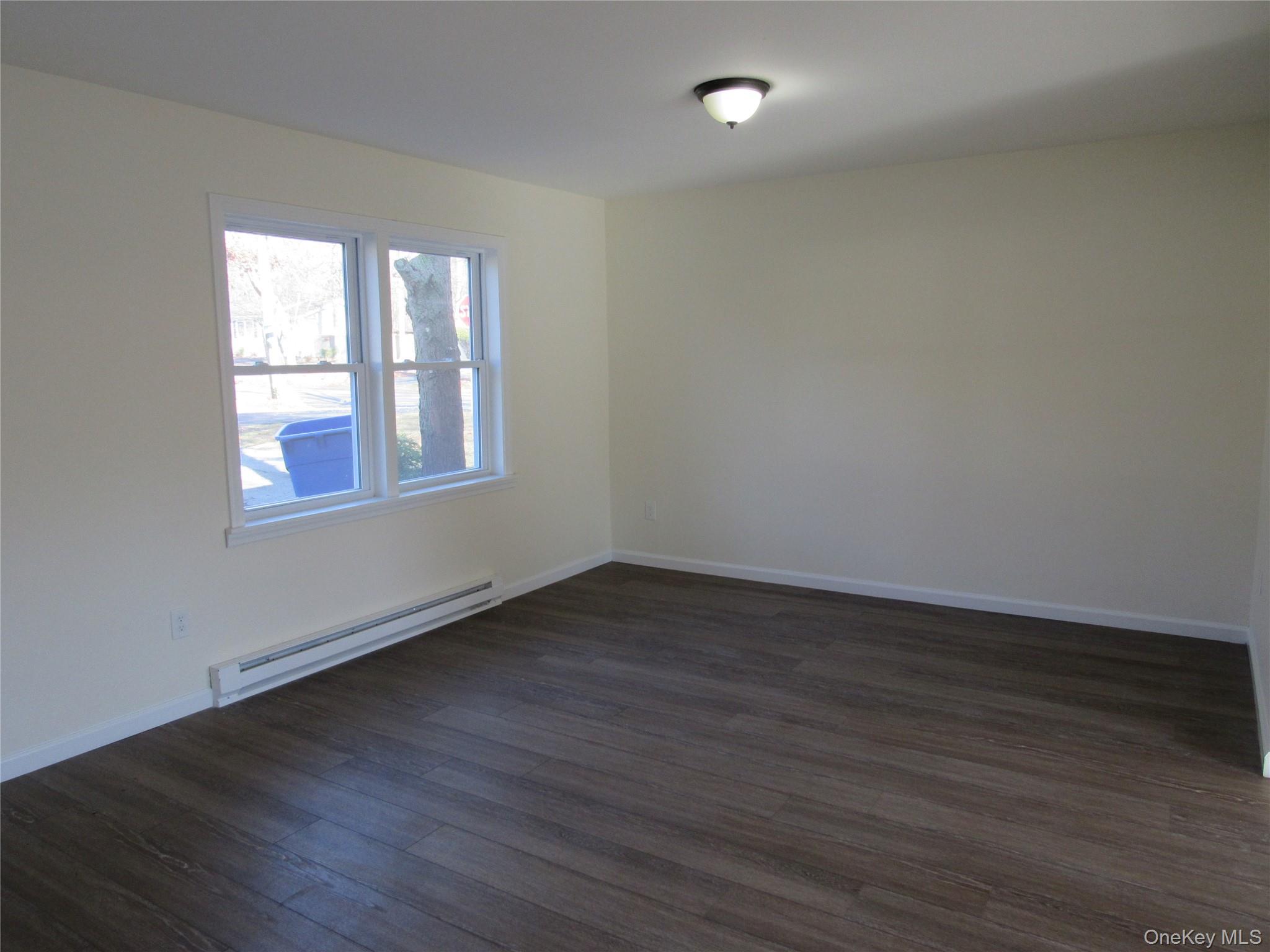 4 Park Lane, Middle Island, NY 11953