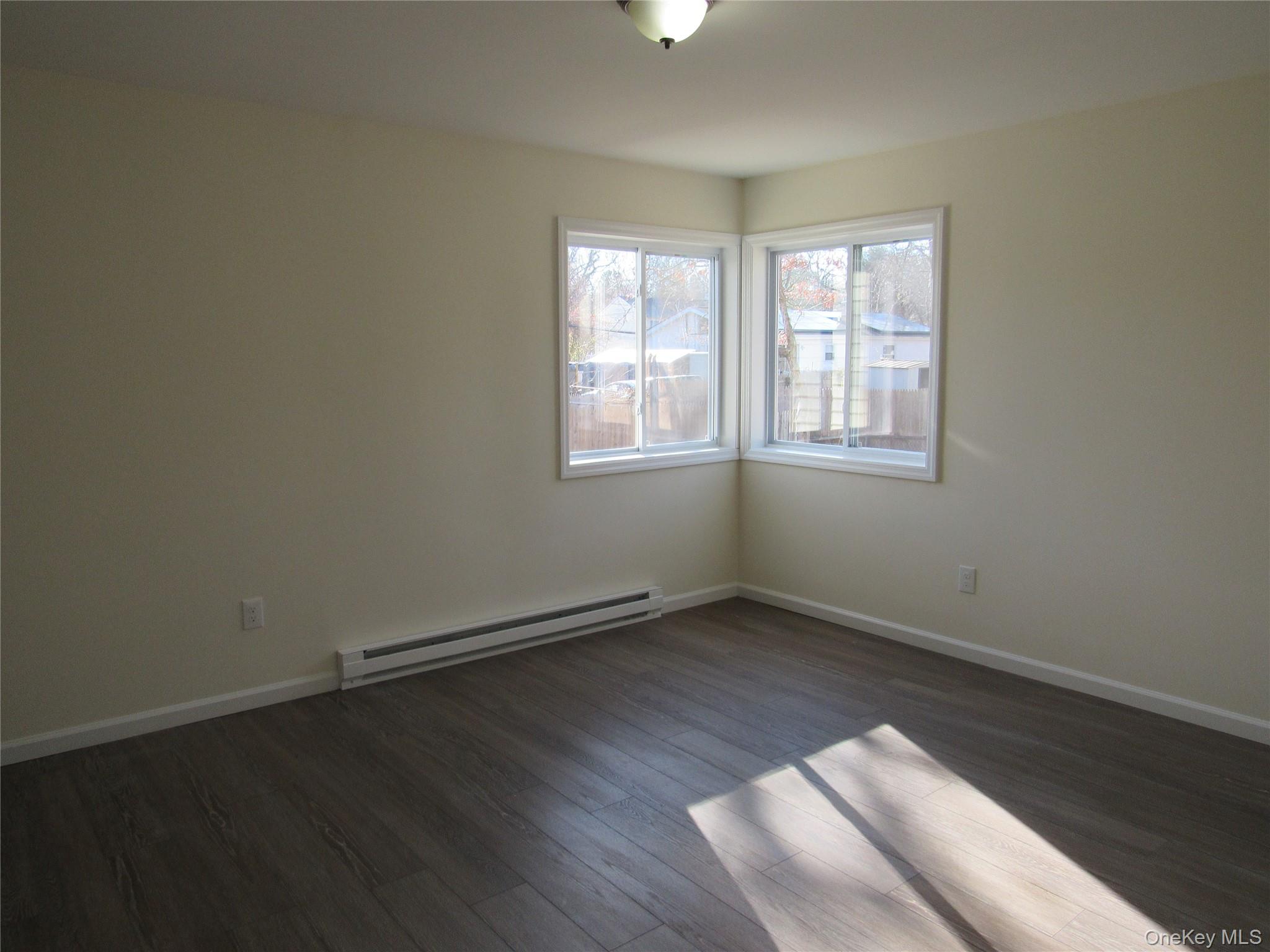 4 Park Lane, Middle Island, NY 11953