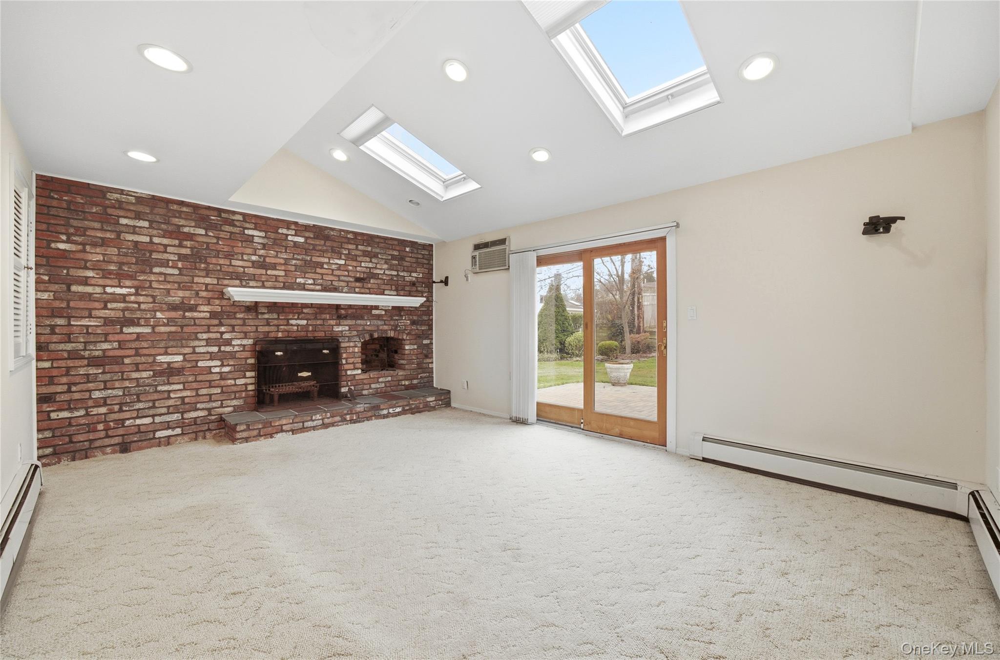 16 Pantzer Street, Smithtown, NY 11787